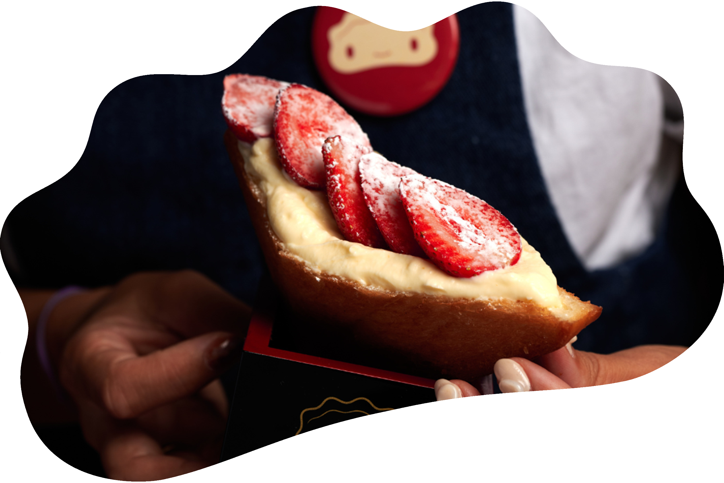 Harajuku-Gyoza_Group-Dining_Strawberry Sando.png