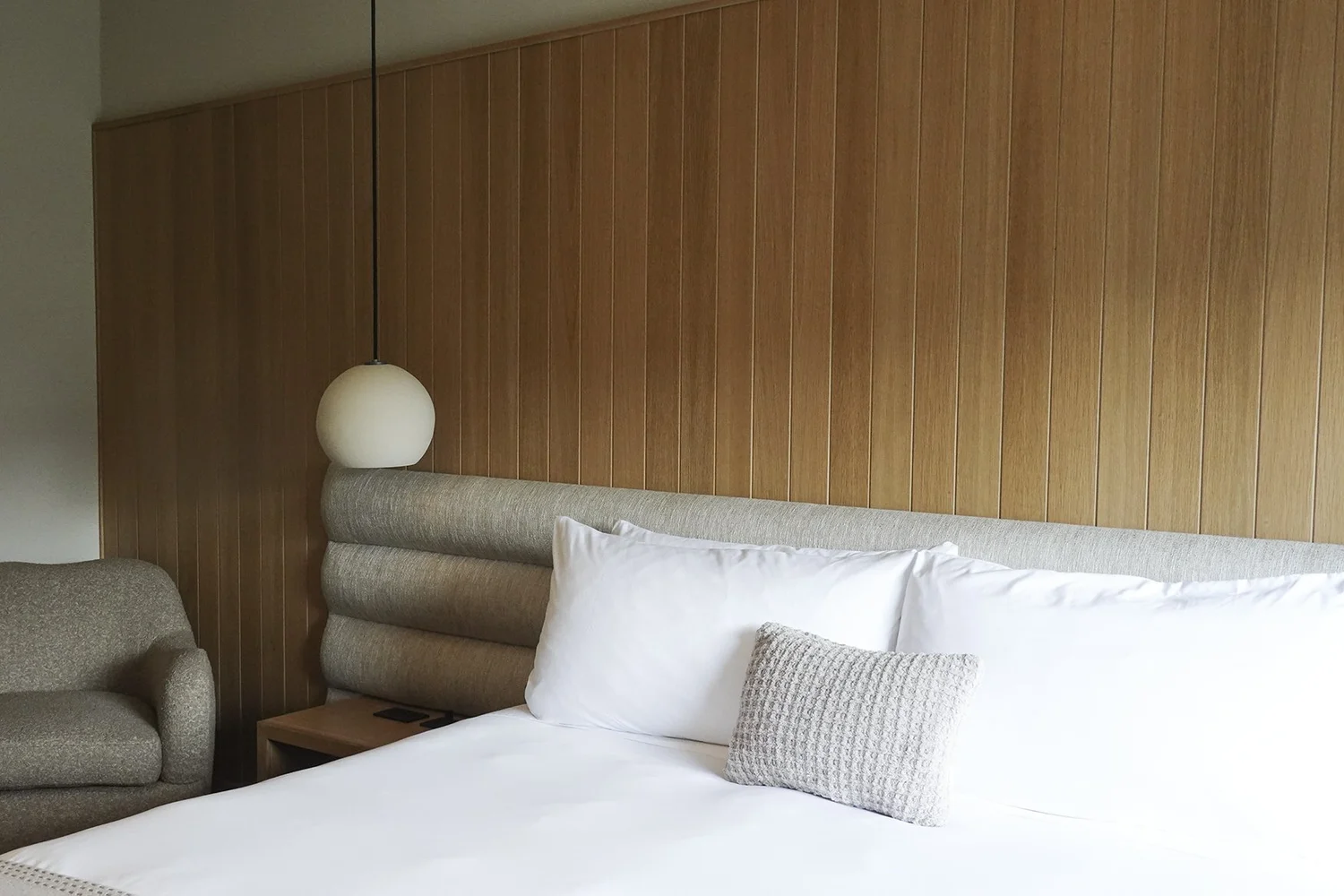 NJ IN LA Inside the Peaceful 14Room Azure Sky Boutique Hotel in Palm