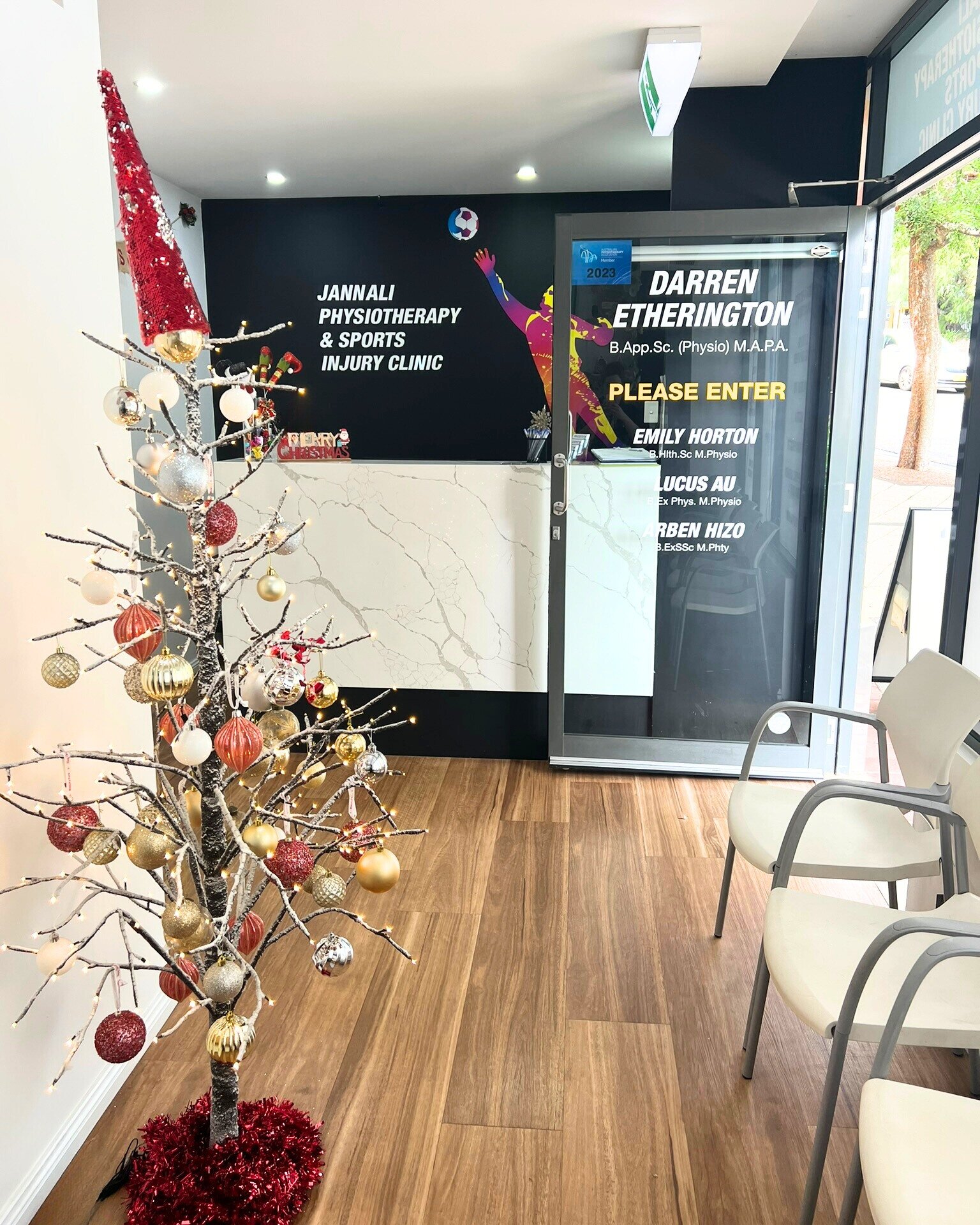 The Christmas elves have spread some cheer in the clinic this morning!

Our clinic will be closing for a Christmas break over the festive season. Our last trading day of 2023 will be Friday 22nd December, and we are returning in clinic on Monday 8th 