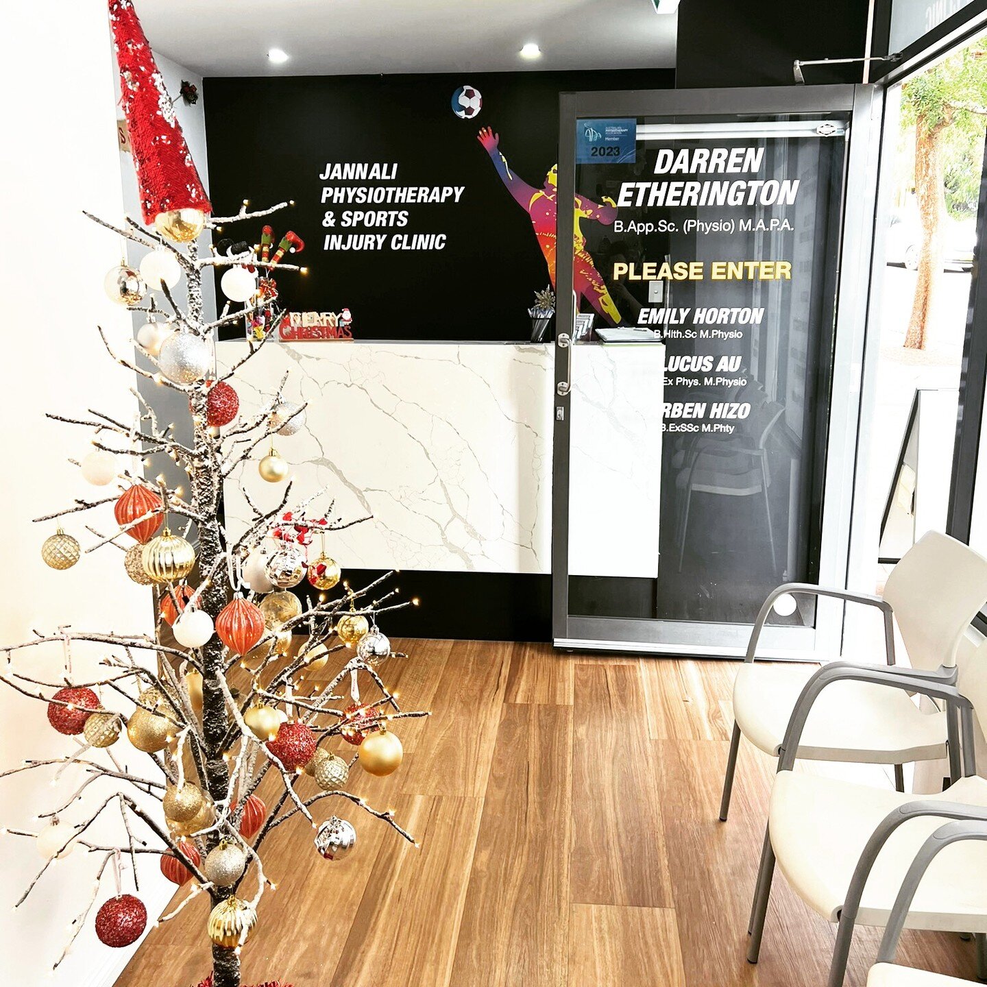 The Christmas elves have spread some cheer in the clinic this morning!

Our clinic will be closing for a Christmas break over the festive season. Our last trading day of 2023 will be Friday 22nd December, and we are returning in clinic on Monday 8th 