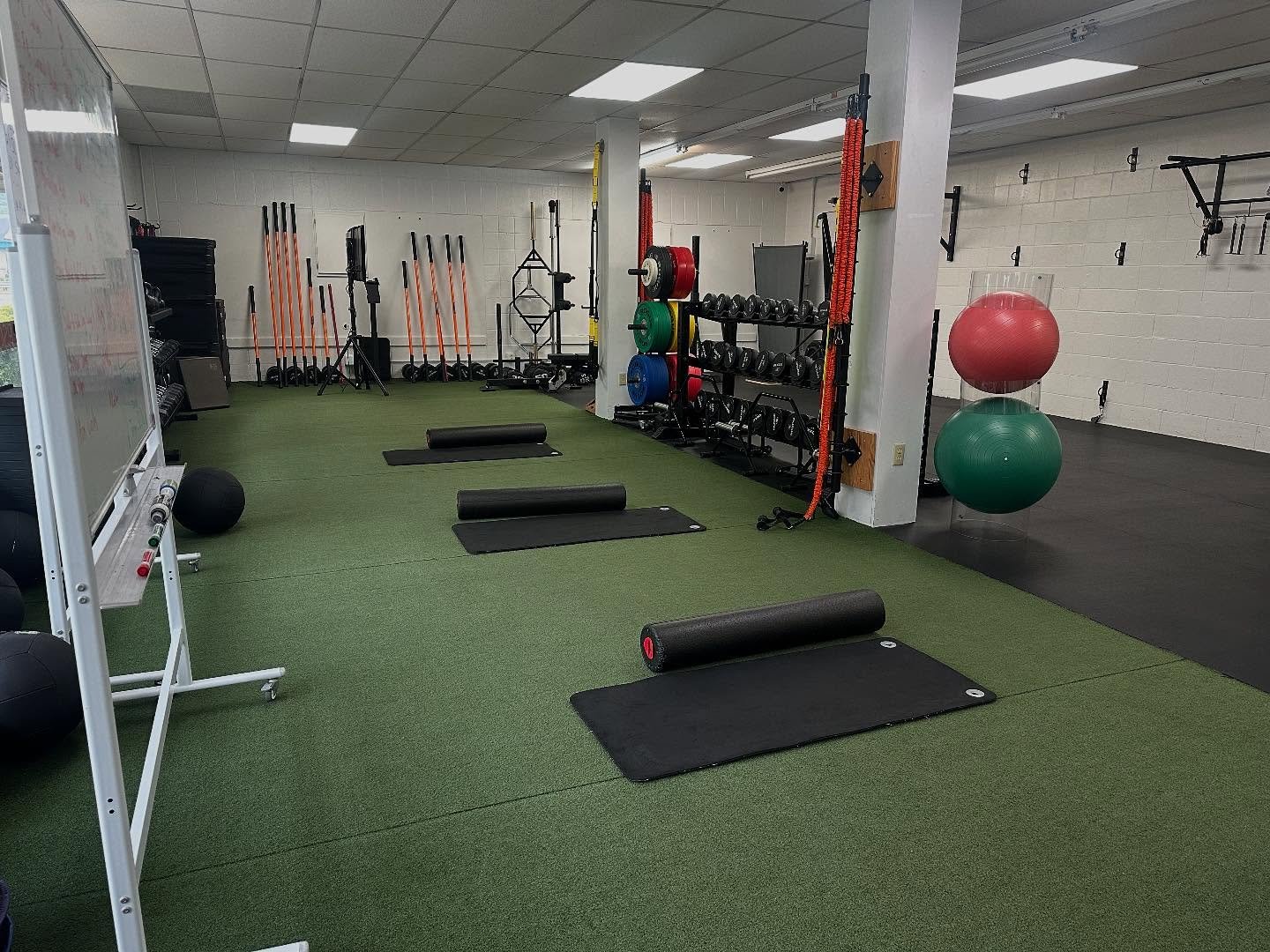 Saturday! What a day!

Yes, we even offer a few weekend sessions here at Move Bloomington (and hope to add more as we continue growing 😉)! 

Want to check us out on a Saturday (or any other day Monday-Friday)? Head to https://www.movebloomington.com