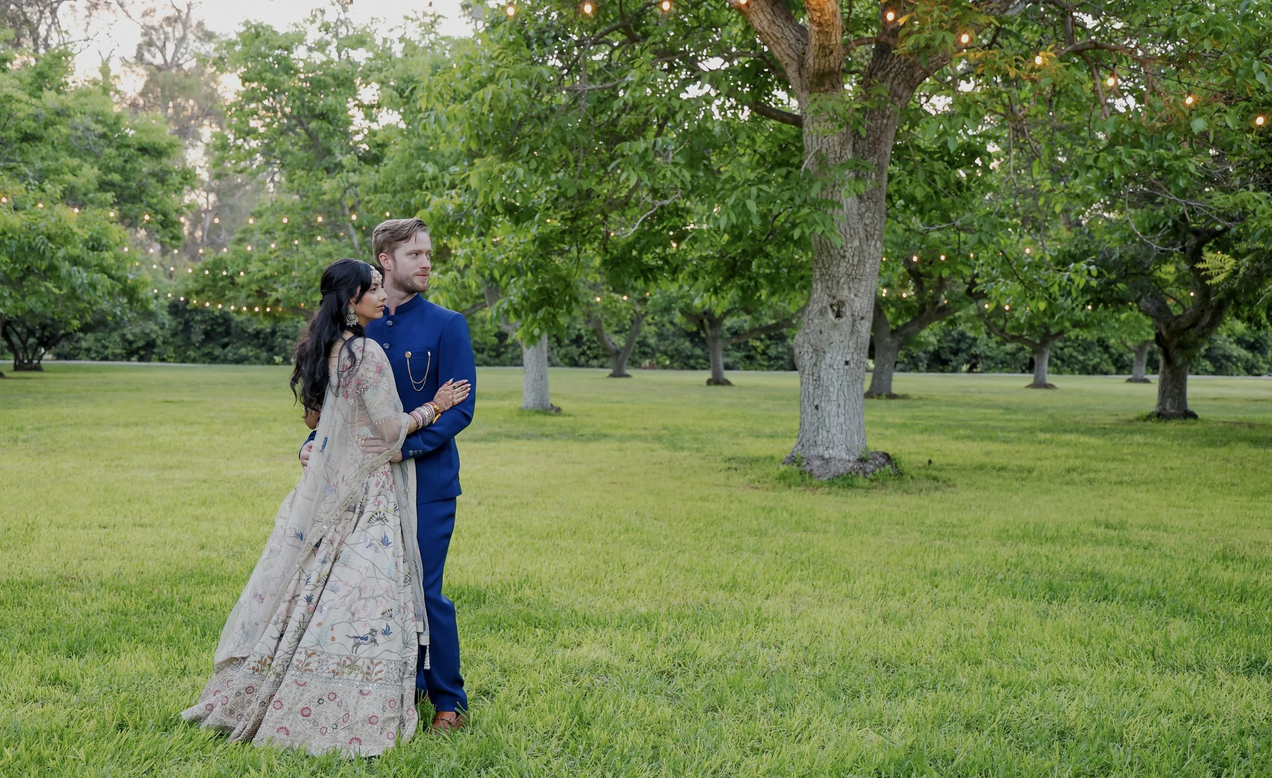 Anika & Alex Sneak Peek-36.jpg
