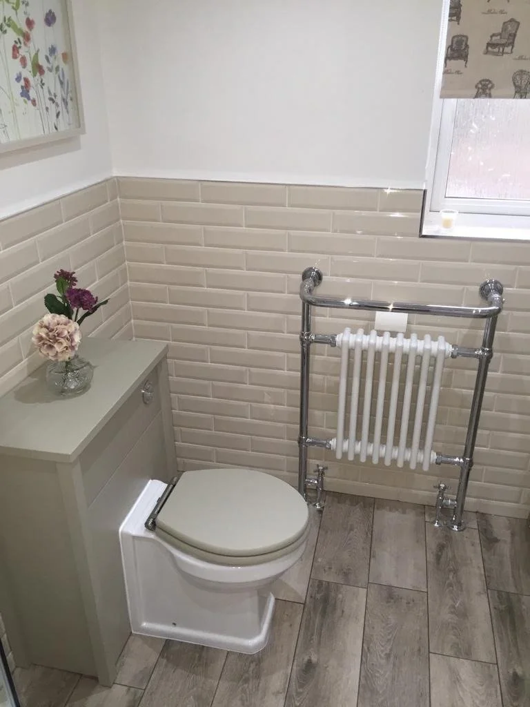 020-bathroom.jpg
