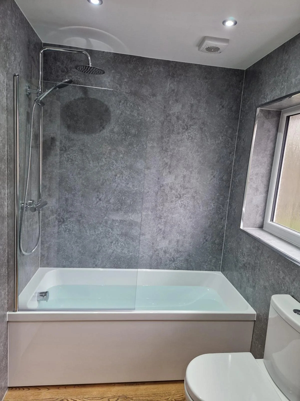109-bathroom.jpg