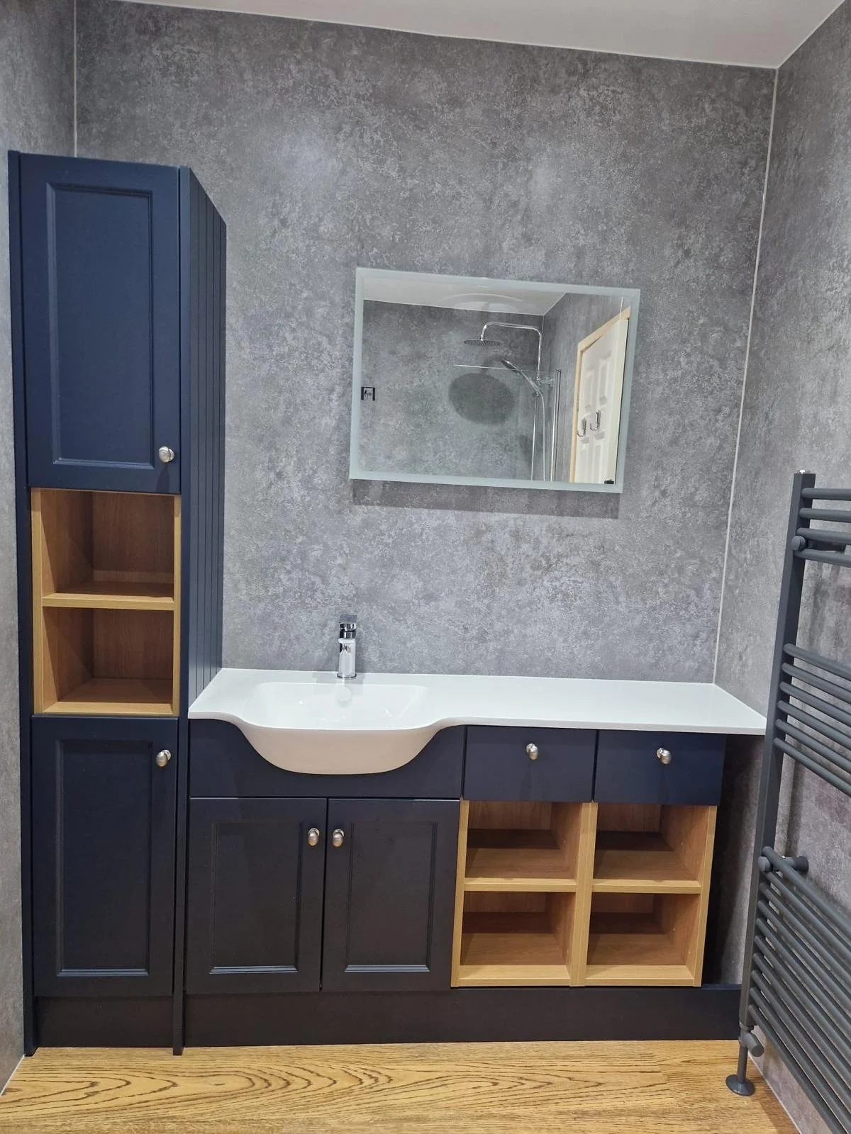 108-bathroom.jpg