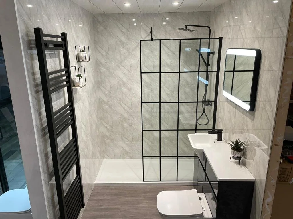 096-bathroom.jpg