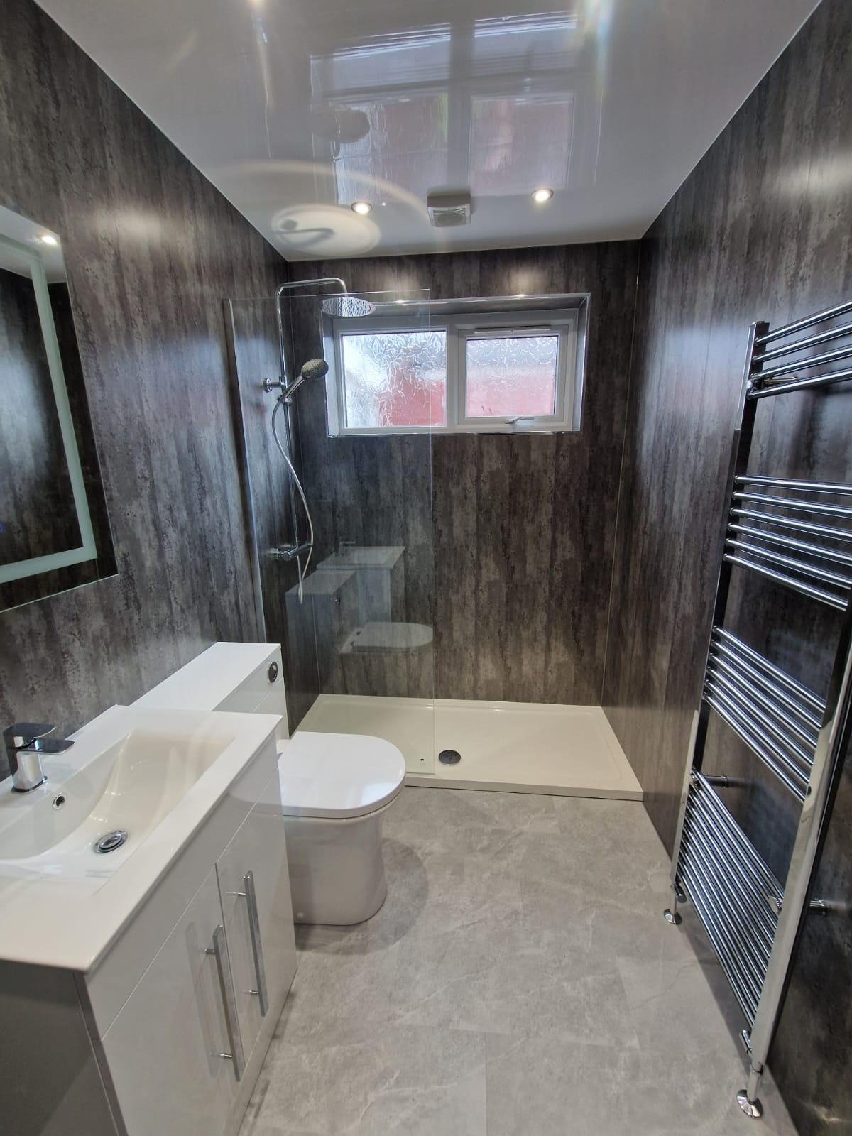 106-bathroom.jpg
