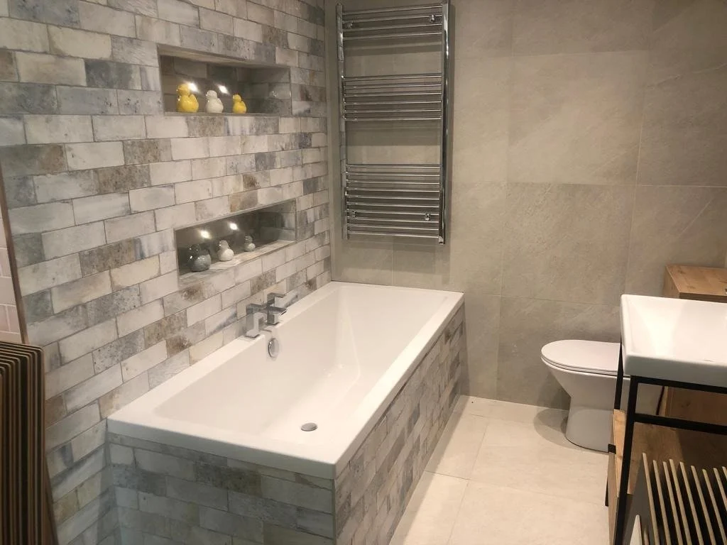 007-bathroom.jpg