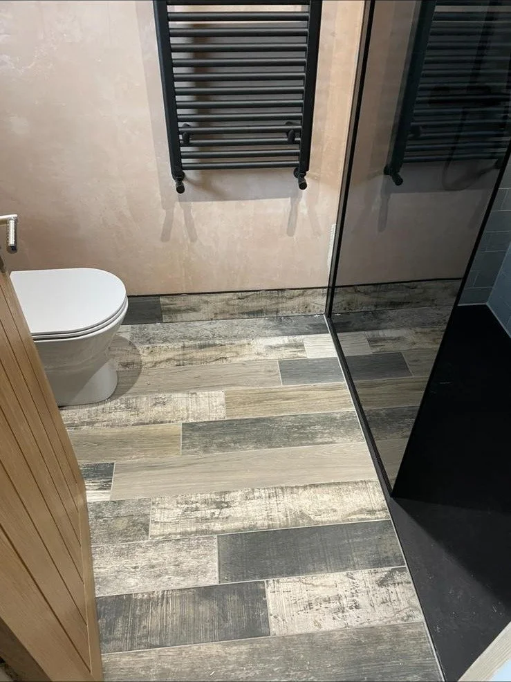 057-bathroom.jpg
