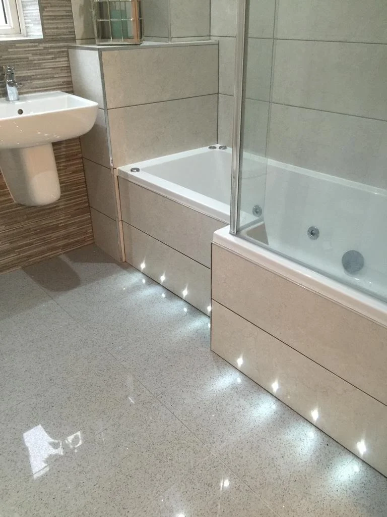 094-bathroom.jpg