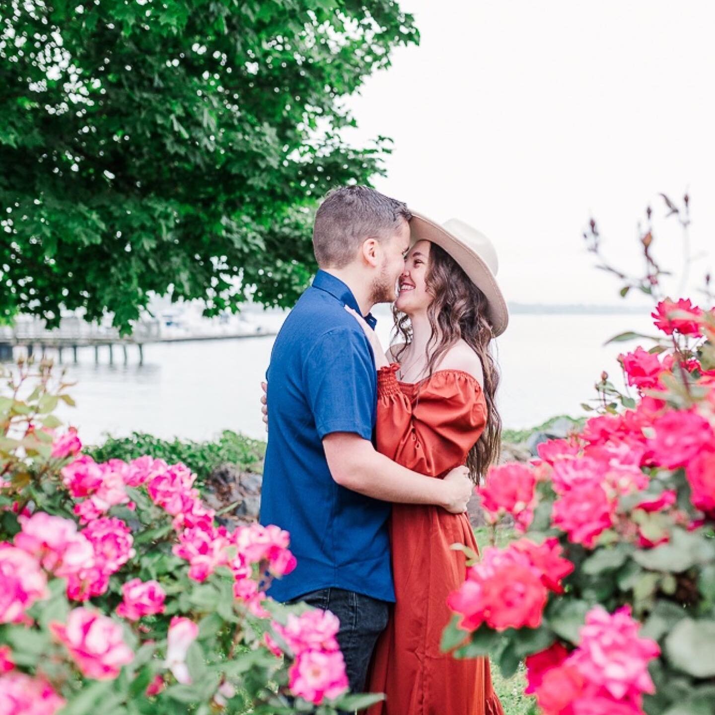 It was a bit foggy and we didn&rsquo;t get the sunrise we were hoping for but it was still romantic and beautiful
.
.
.
.
.
#Marylandweddingphotographer #PennsylvaniaWeddingPhotographer #marylandbrides #VirginiaBrides #DelawareBrides #2023Brides #202