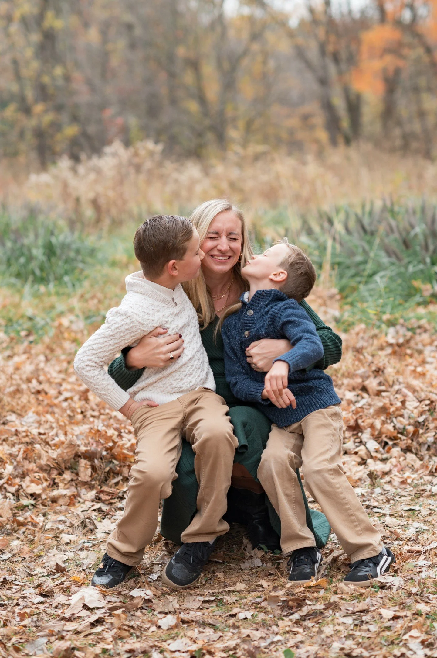 Curious about what to bring to your session?
Swipe for a stress-free prep list that makes sessions smoother for everyone.

And yes ... you&rsquo;ll notice the list says nothing.

I take care of the details so you don&rsquo;t have to. From gentle dire