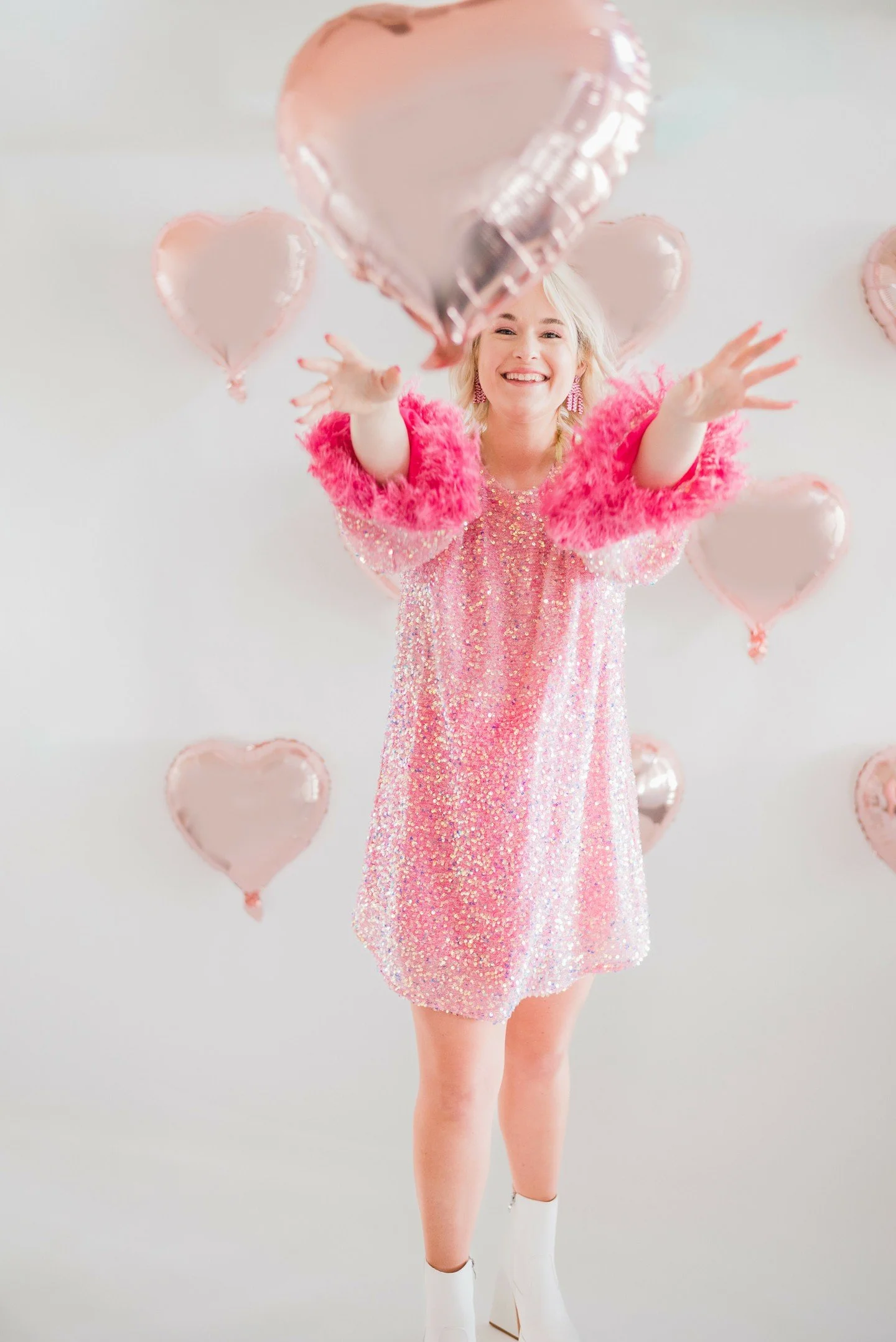 I hope someone throws a little love your way today. 💞