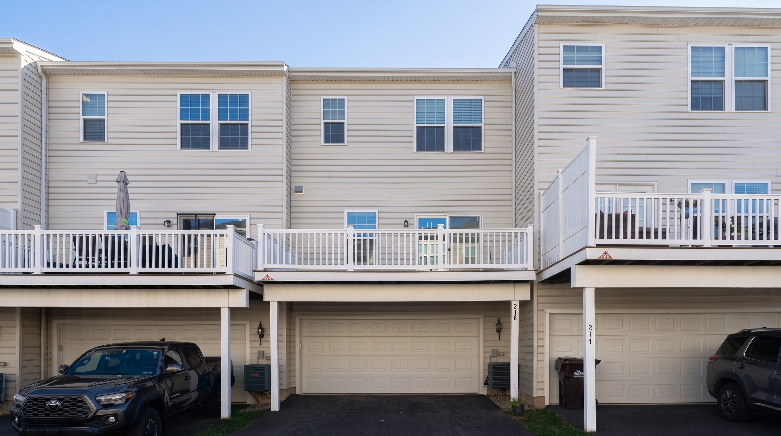 house_exterior_.png