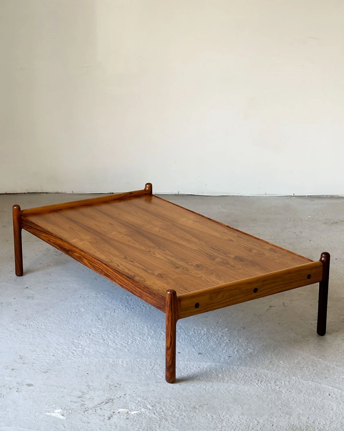 Johannes-Andersen-for-Silkeborg-Rosewood-Coffee-Table,-1960s-9.jpg