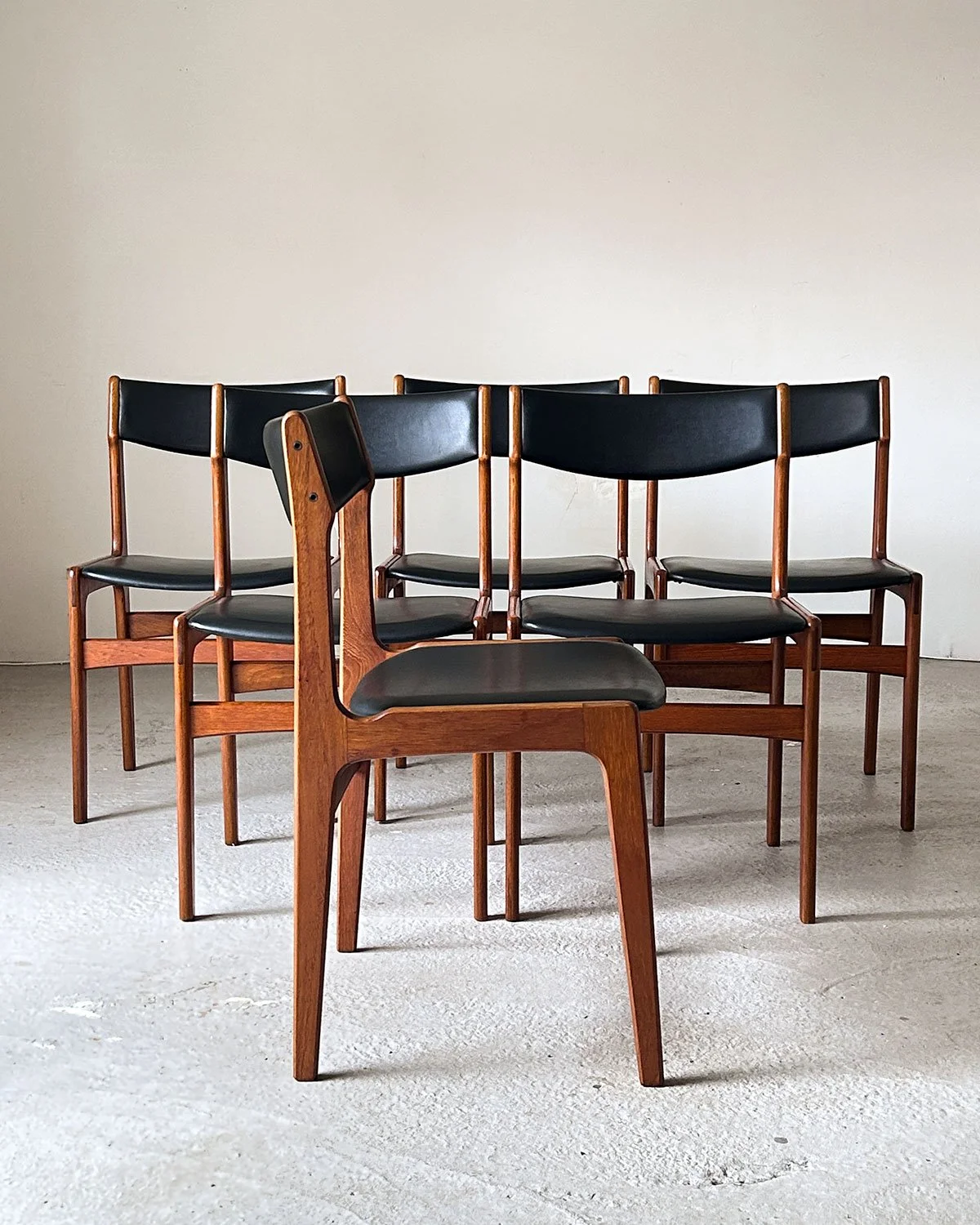 Set of 6 Teak Dining Chairs by Erik Buch for Oddense Maskinsnedkeri / O.D. Møbler, Denmark, 1960s - Department