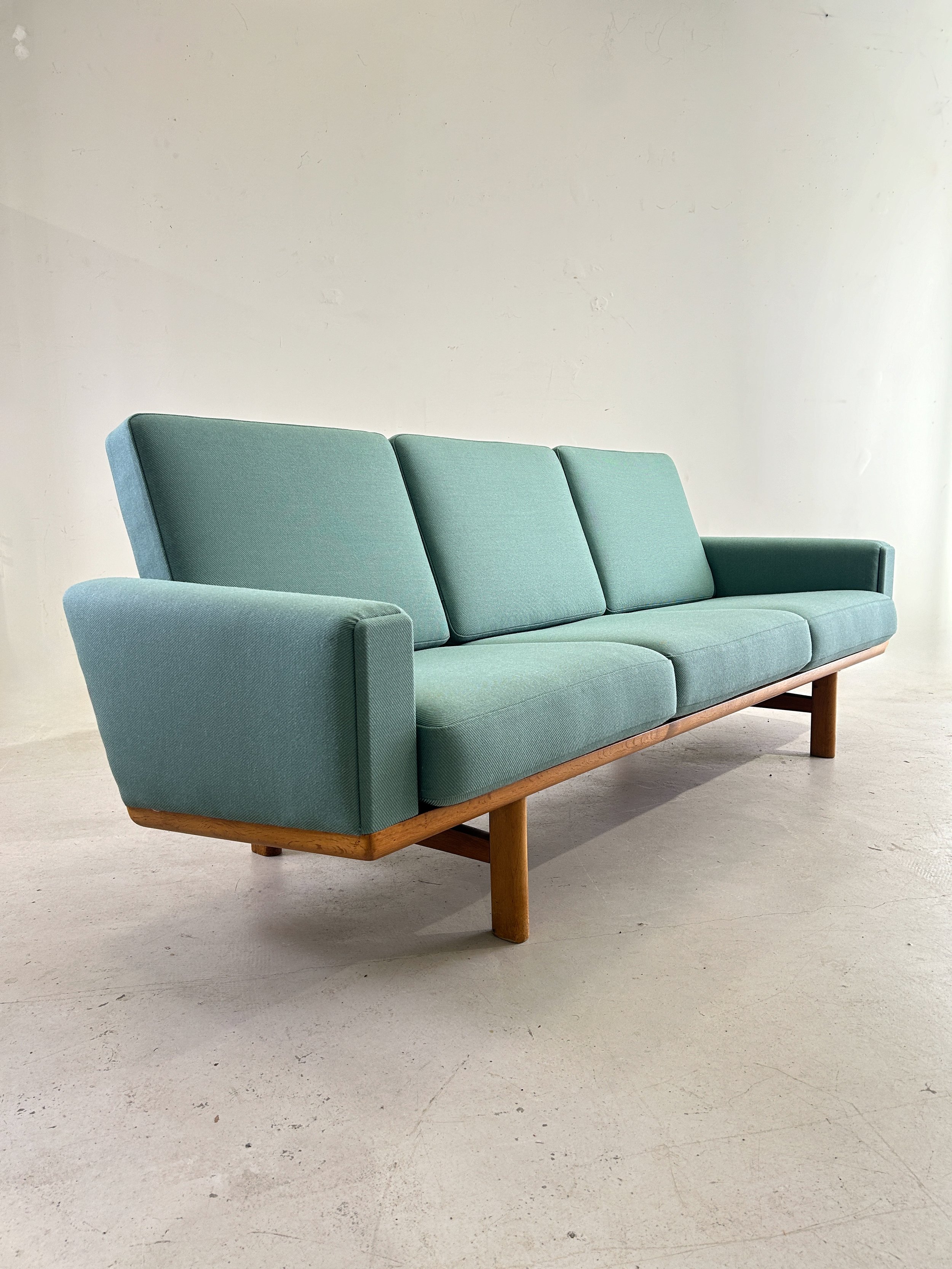 Hans J Wegner for Getama - GE-236 3-Seater Sofa - Department
