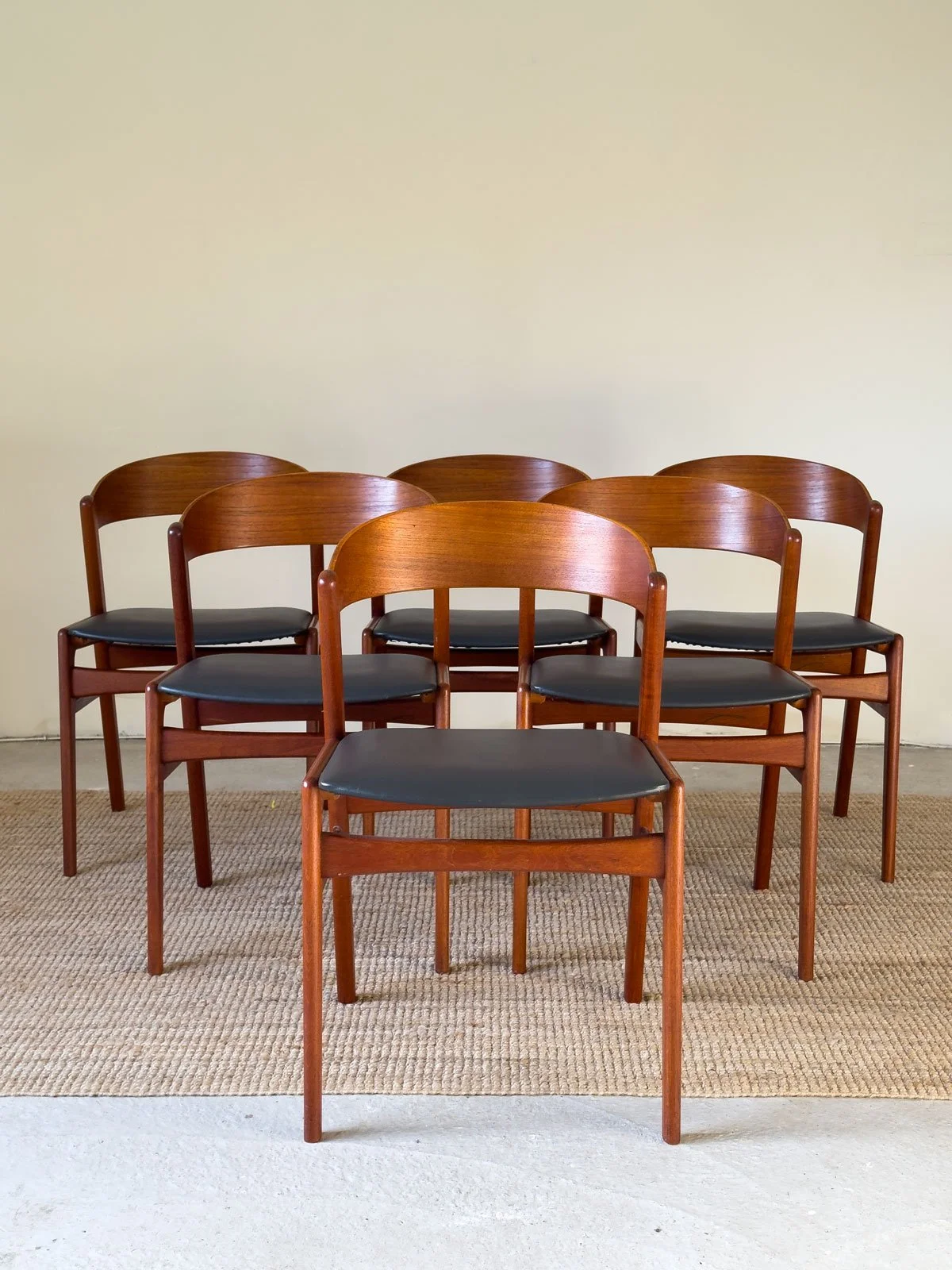 Erik-Kirkegaard-for-Hong-Stole-6-teak-dining-chairs-22.jpg