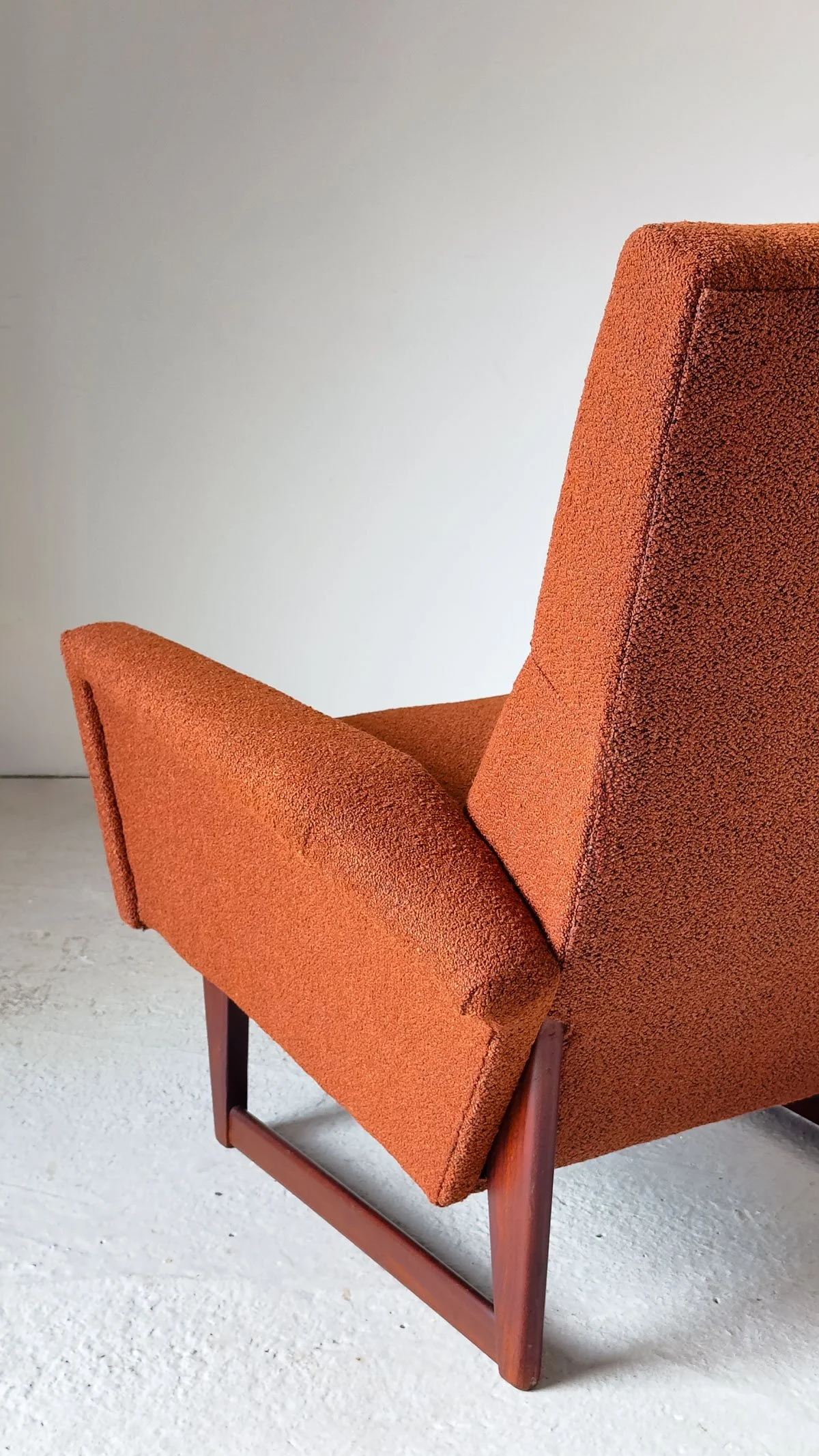 Attributed to Milo Baughman High-Back Lounge Chair in Burnt Sienna Boucle, 1960s - Department