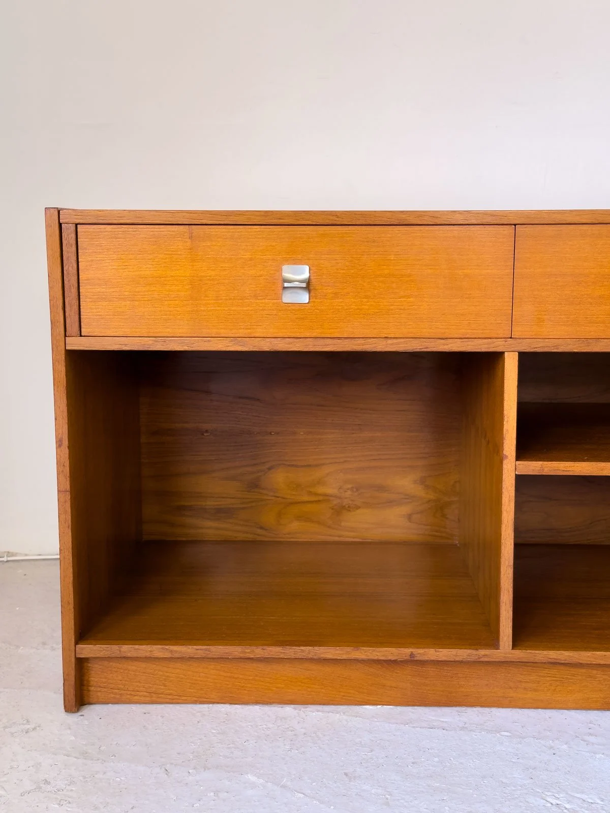Swedish-Teak-Media-Unit-1960s,-chrome-handles-7.jpg