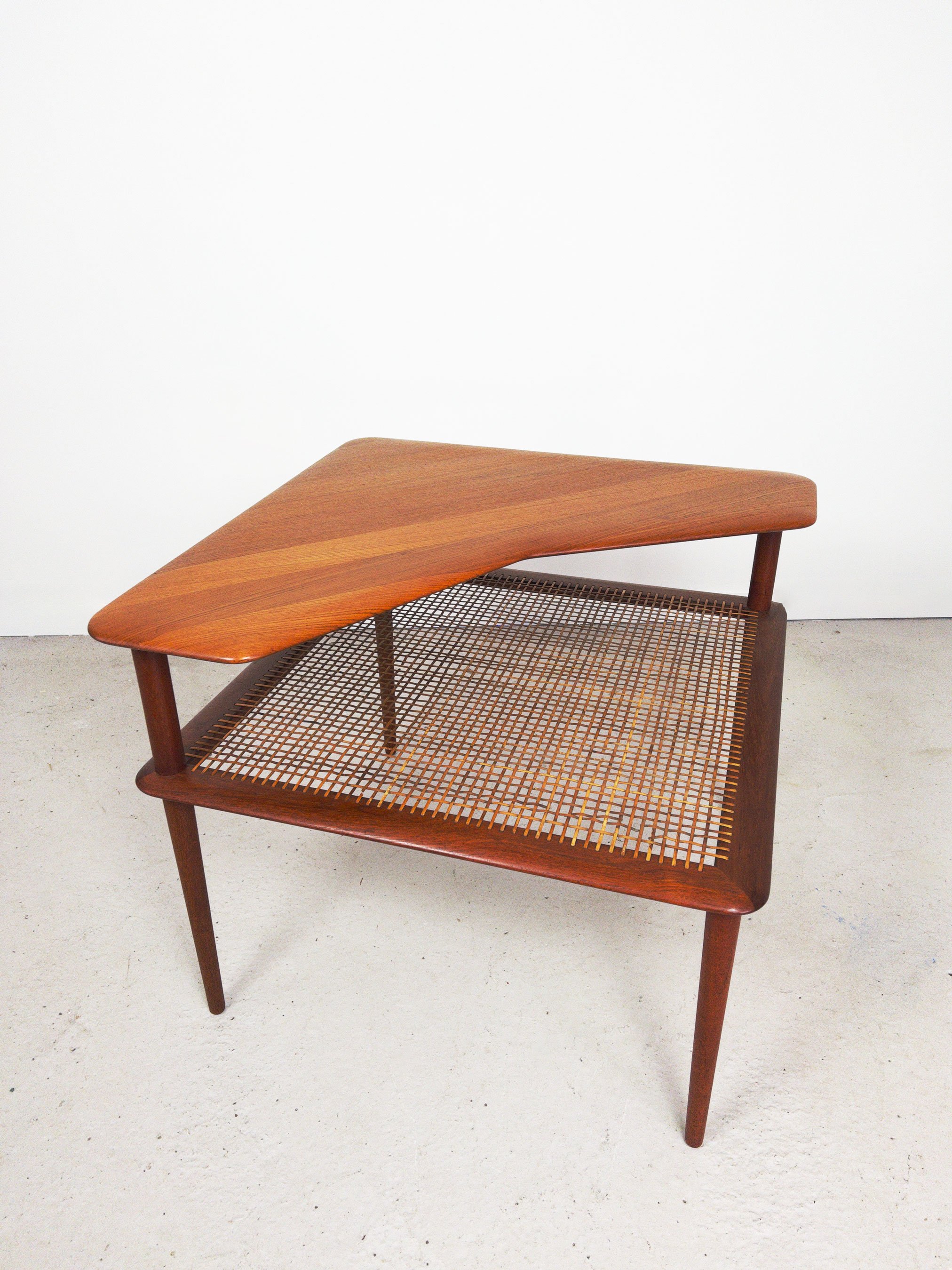 'Minerva' Teak Corner Table by Peter Hvidt & Orla Mølgaard-Nielsen, 1957 - Department