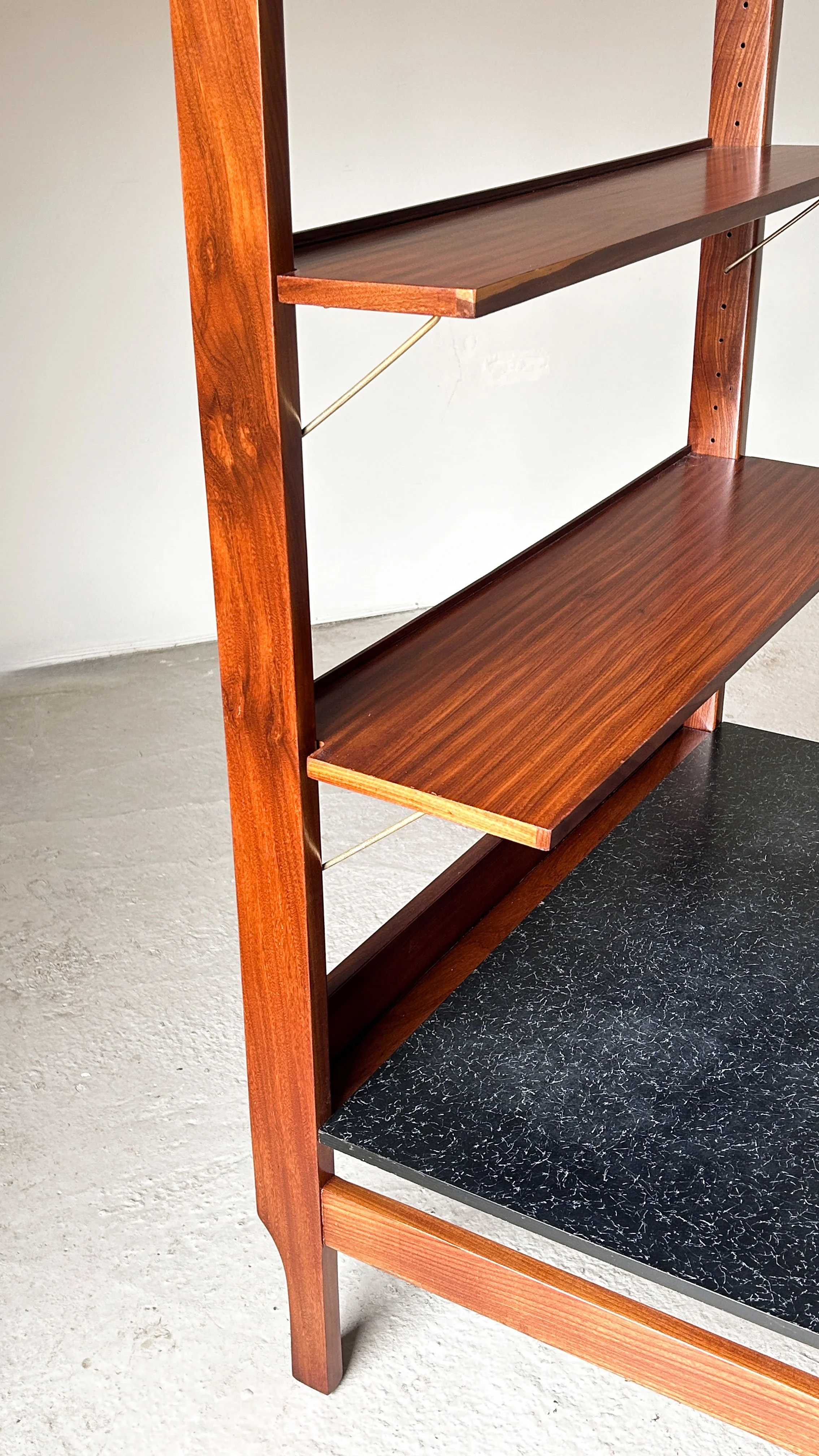 Gambit Freestanding Shelf / Room Divider by George Fejer & Eric Pamphilon for Guy Rogers, c.1960s - Department