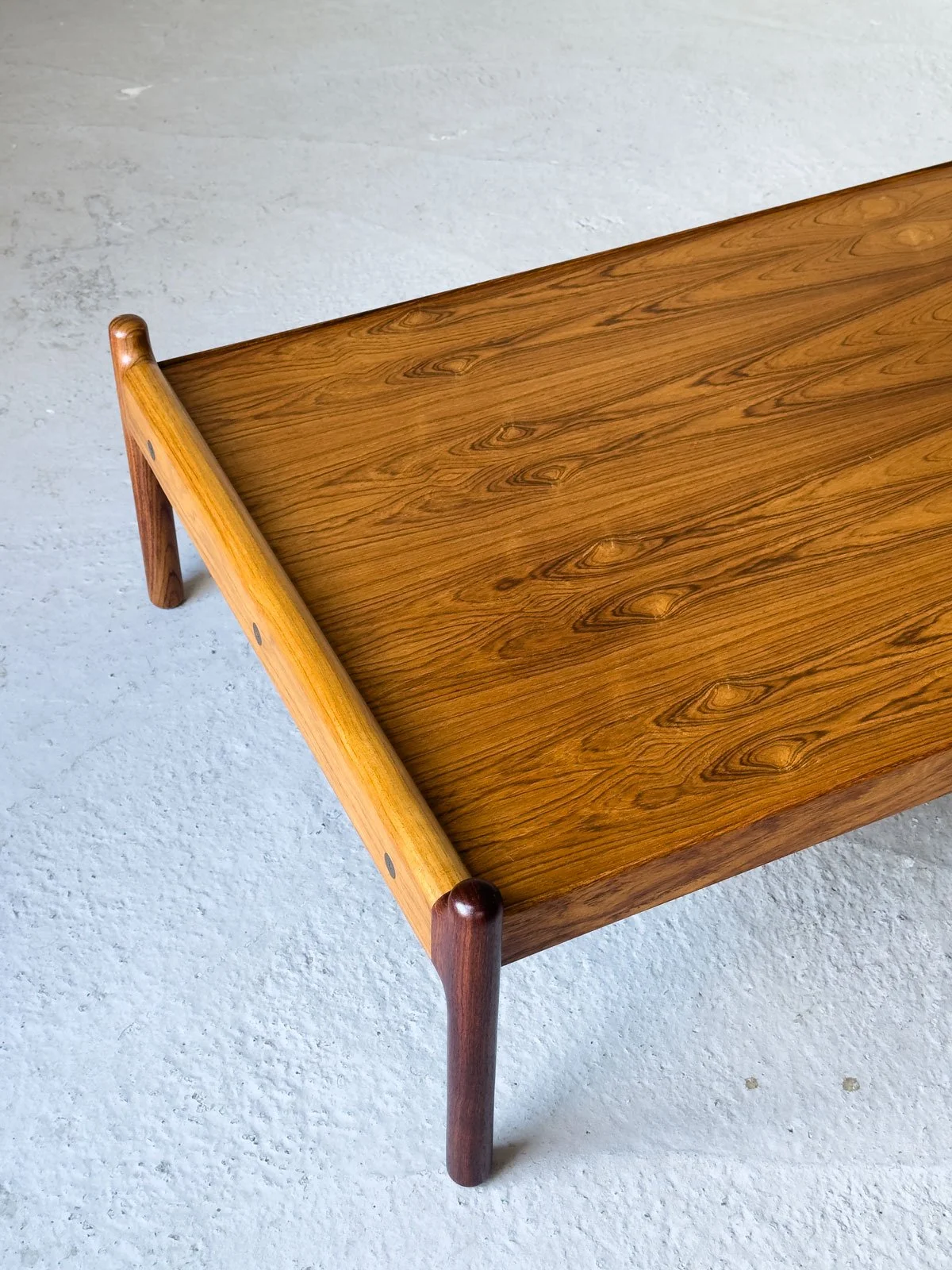 Johannes-Andersen-for-Silkeborg-Rosewood-Coffee-Table,-1960s-13.jpg