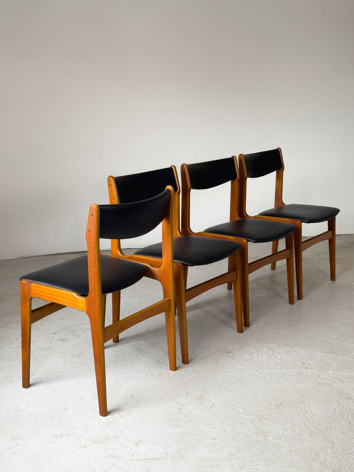 Set of Four Teak Dining Chairs by Erik Buch for Oddense Maskinsnedkeri, Denmark, 1960s - Department