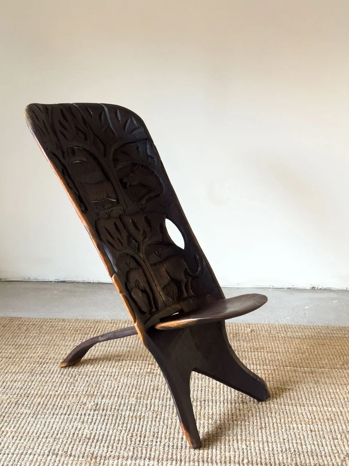 20th-Century-carved-hard-wood-African-Palaver-Chair-12.jpg