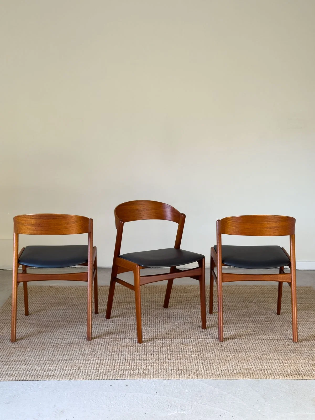 Erik-Kirkegaard-for-Hong-Stole-6-teak-dining-chairs-12.jpg