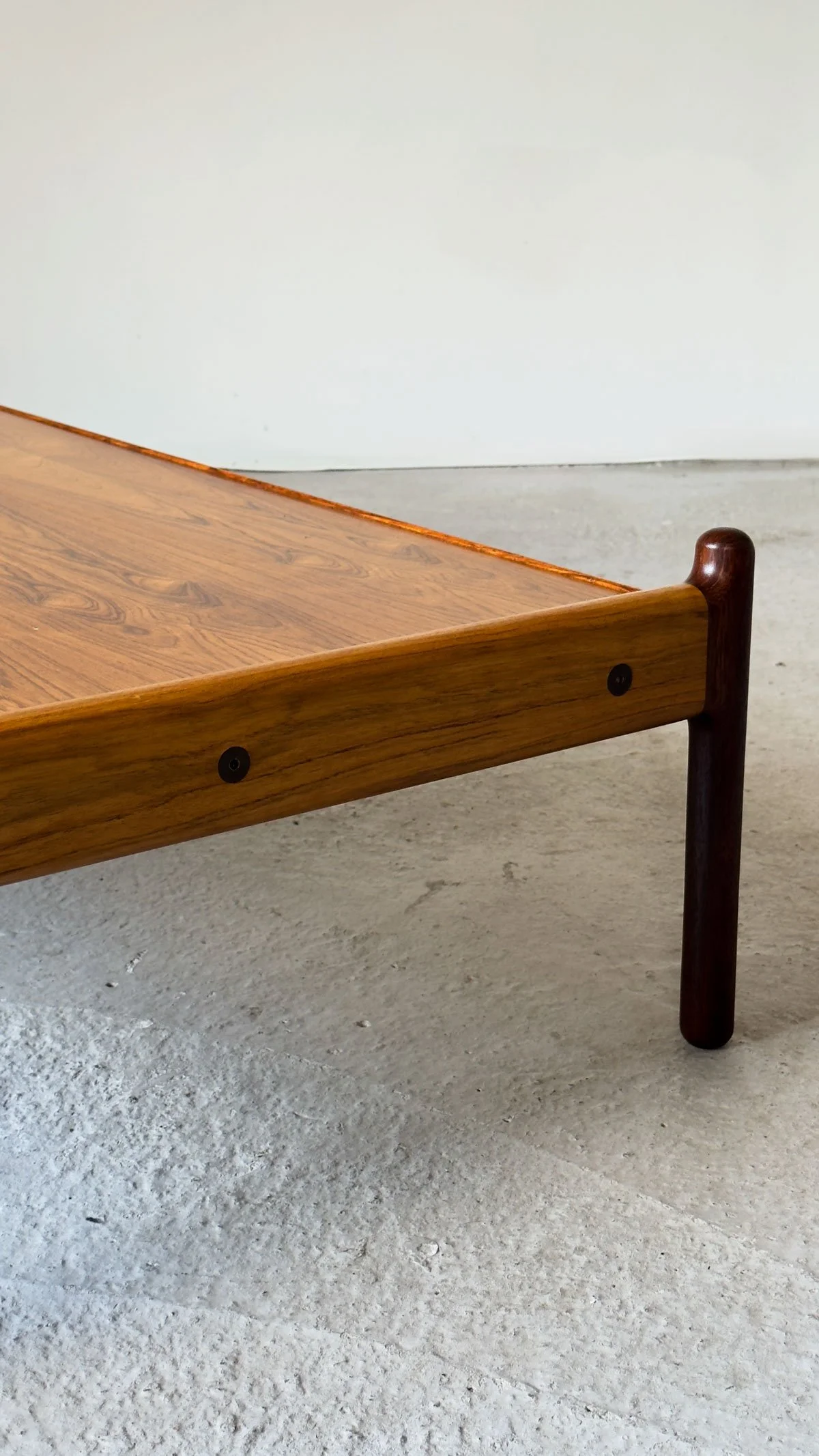Johannes-Andersen-for-Silkeborg-Rosewood-Coffee-Table,-1960s-7.jpg