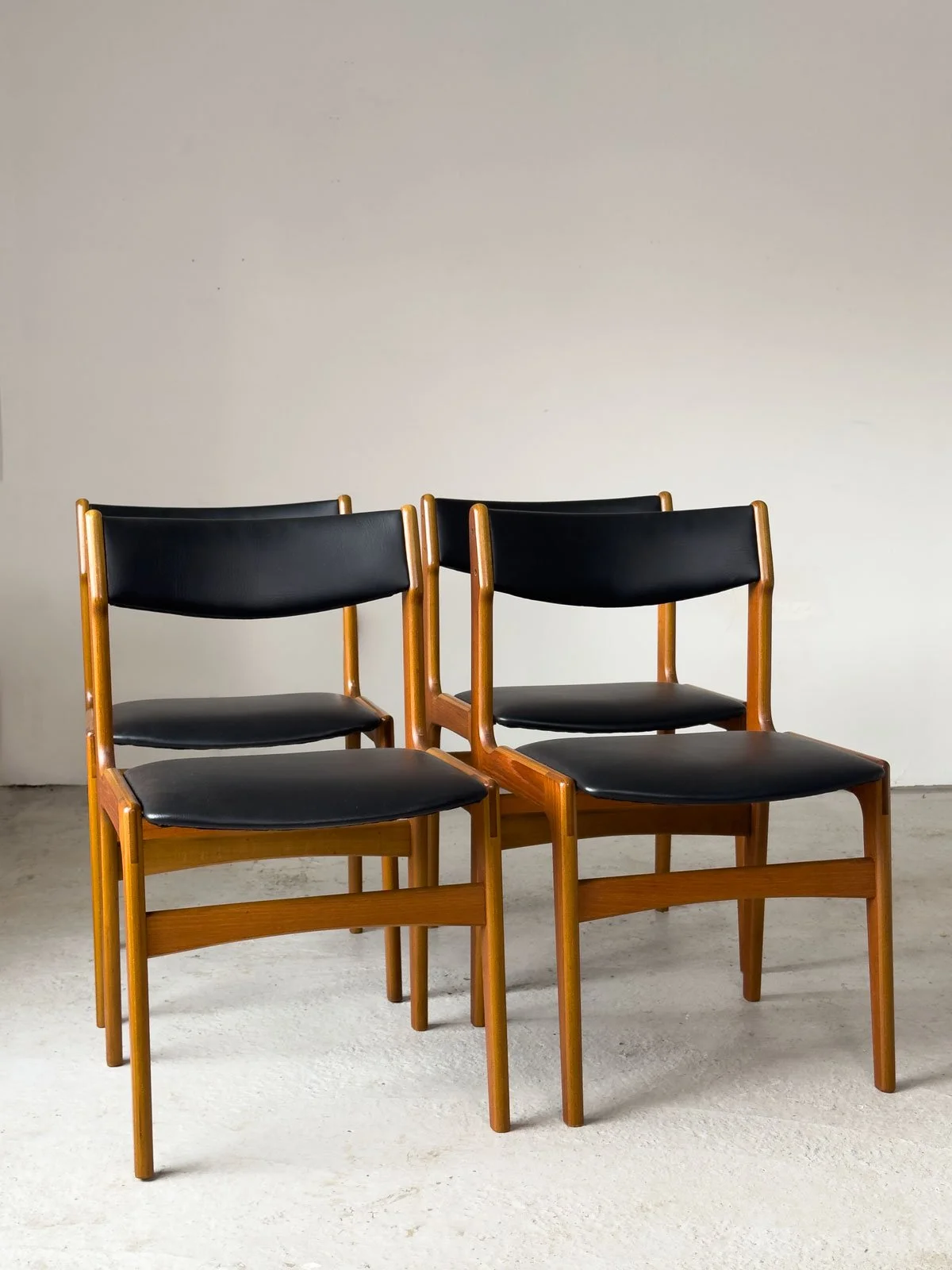 Set of Four Teak Dining Chairs by Erik Buch for Oddense Maskinsnedkeri, Denmark, 1960s - Department