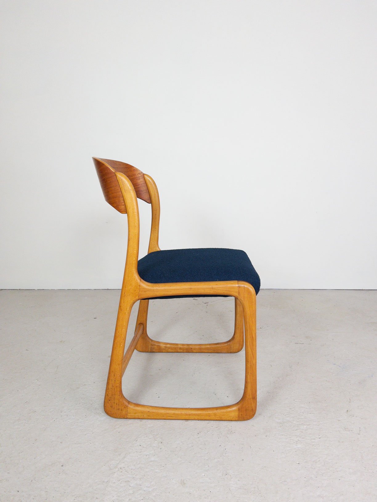 Set of Six "Sleigh" Dining Chairs by Emiel & Walter Baumann, France, 1960s - Department