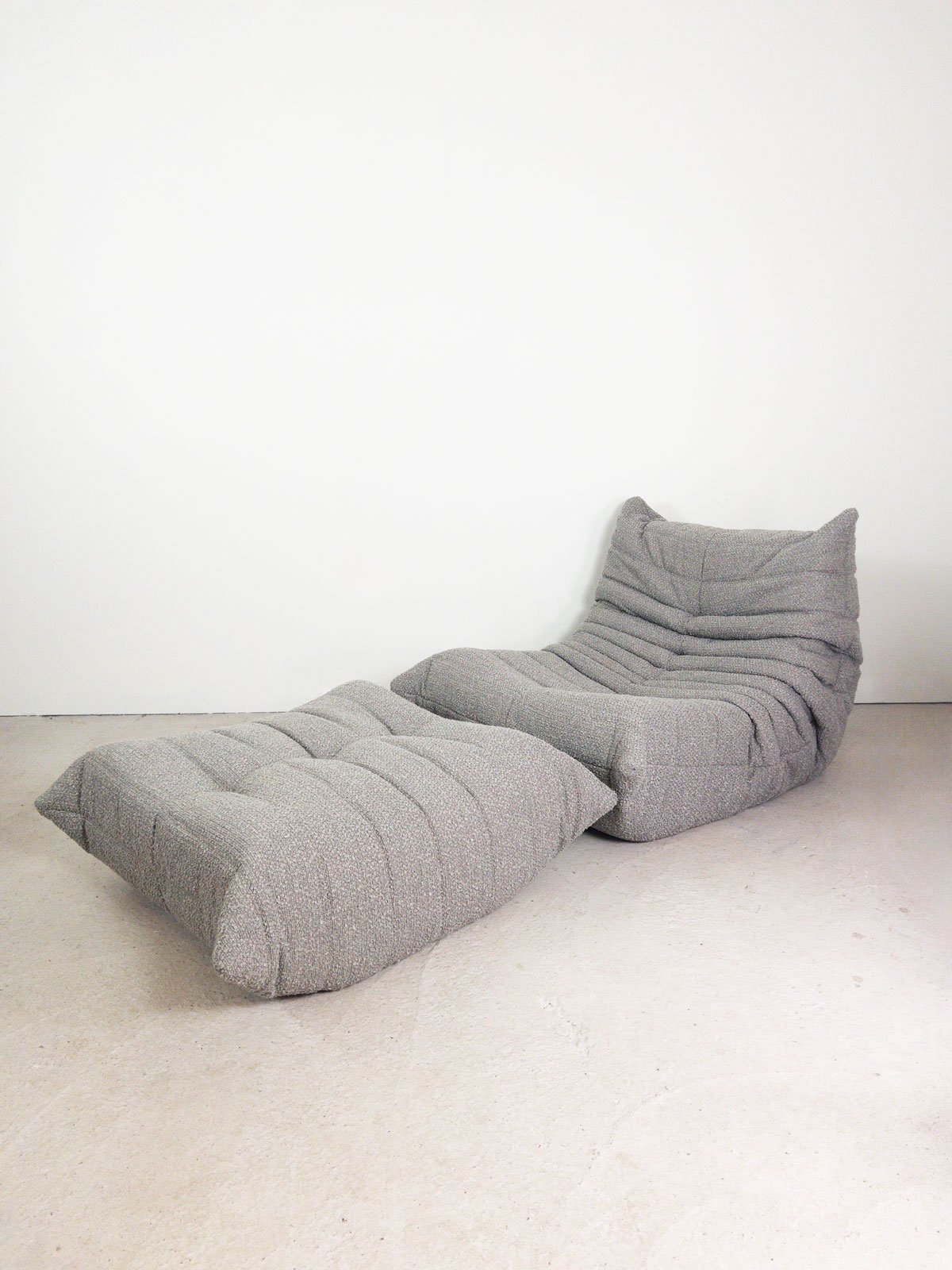 Marcel Duchamp for Ligne Roset Togo 1-Seater Chair with Ottoman - Department