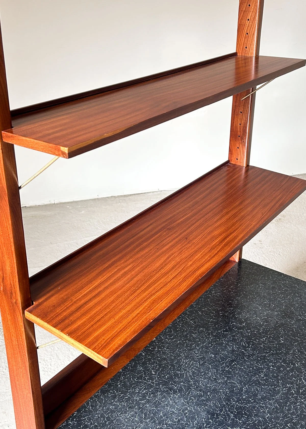 Gambit Freestanding Shelf / Room Divider by George Fejer & Eric Pamphilon for Guy Rogers, c.1960s - Department