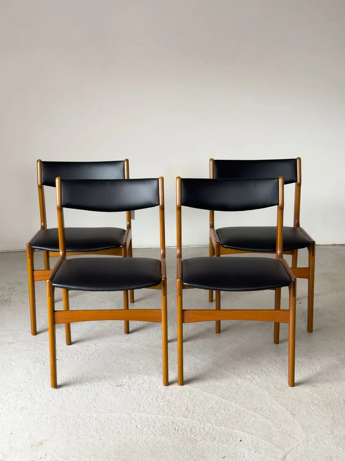 Set of Four Teak Dining Chairs by Erik Buch for Oddense Maskinsnedkeri, Denmark, 1960s - Department