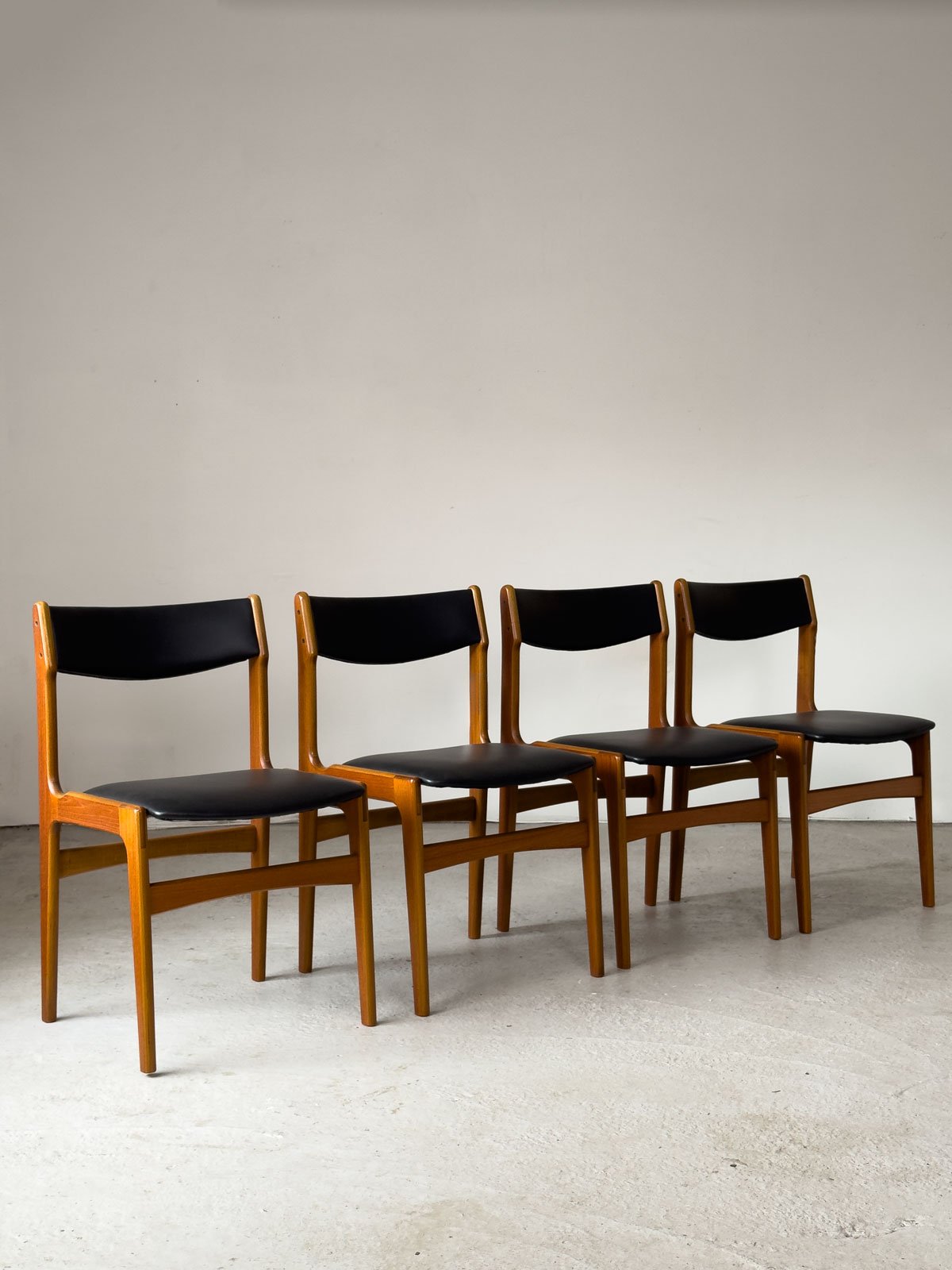 Set of Four Teak Dining Chairs by Erik Buch for Oddense Maskinsnedkeri, Denmark, 1960s - Department