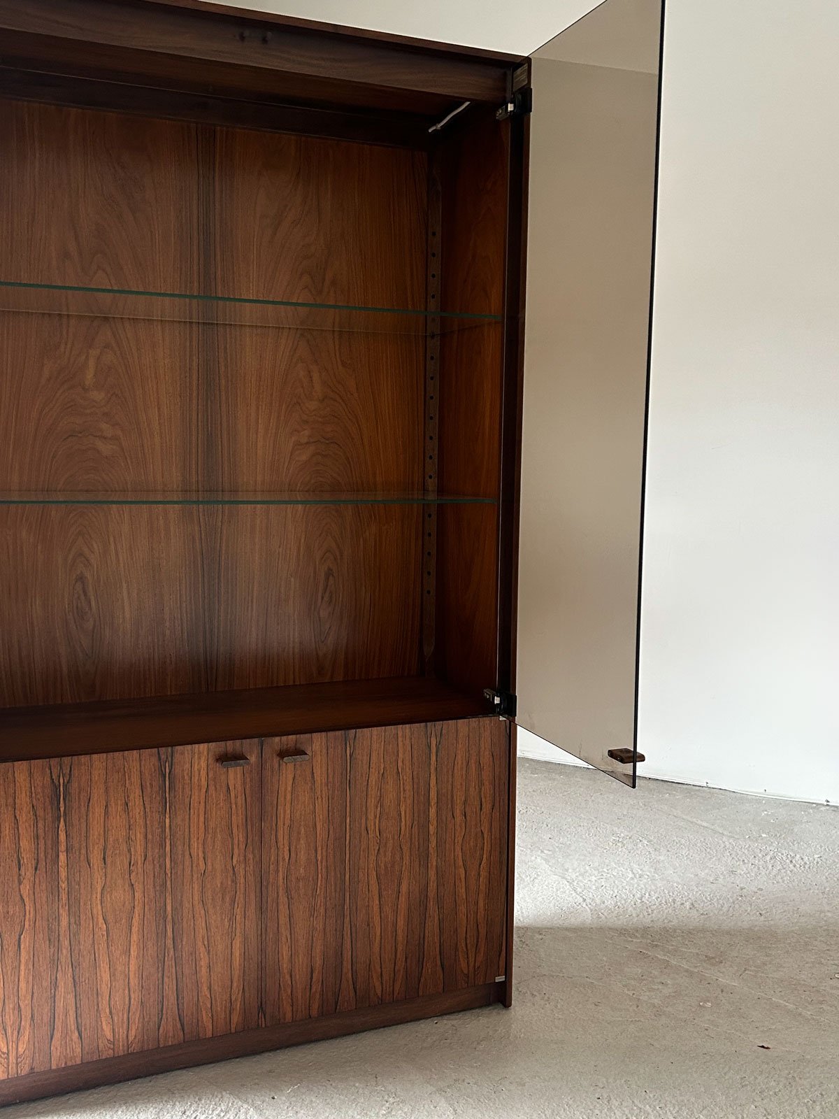 Robert-Heritage-for-Archie-Shine-Rosewood-&-Smoked-Glass-Cabinet.jpg