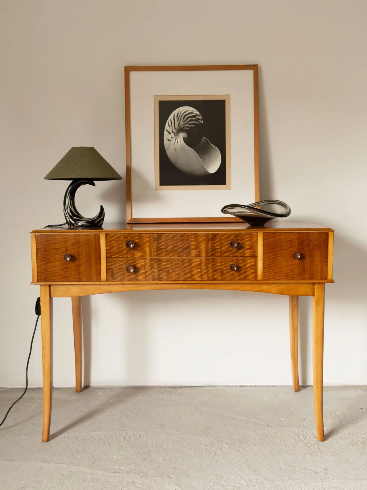 Vesper CC41 Lacewood Console Table – Gordon Russell, 1950s - Department