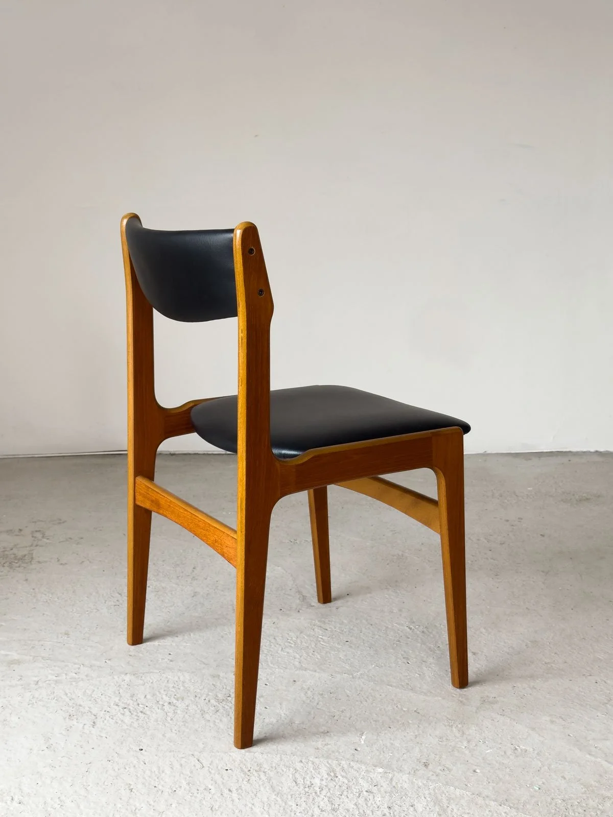 Set of Four Teak Dining Chairs by Erik Buch for Oddense Maskinsnedkeri, Denmark, 1960s - Department