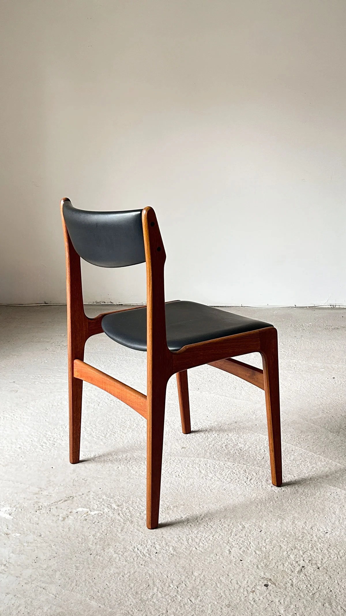 Set of 6 Teak Dining Chairs by Erik Buch for Oddense Maskinsnedkeri / O.D. Møbler, Denmark, 1960s - Department