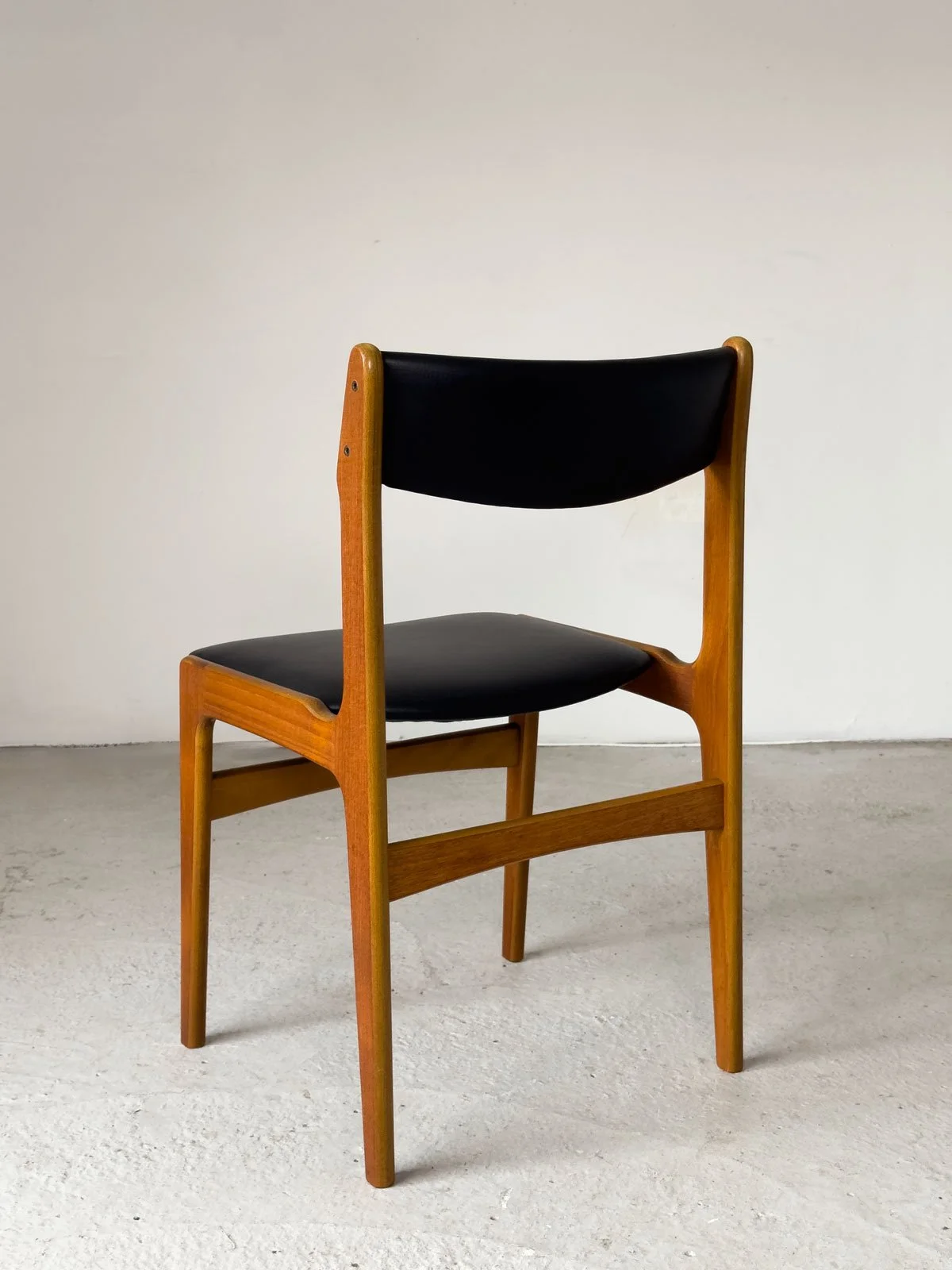 Set of Four Teak Dining Chairs by Erik Buch for Oddense Maskinsnedkeri, Denmark, 1960s - Department