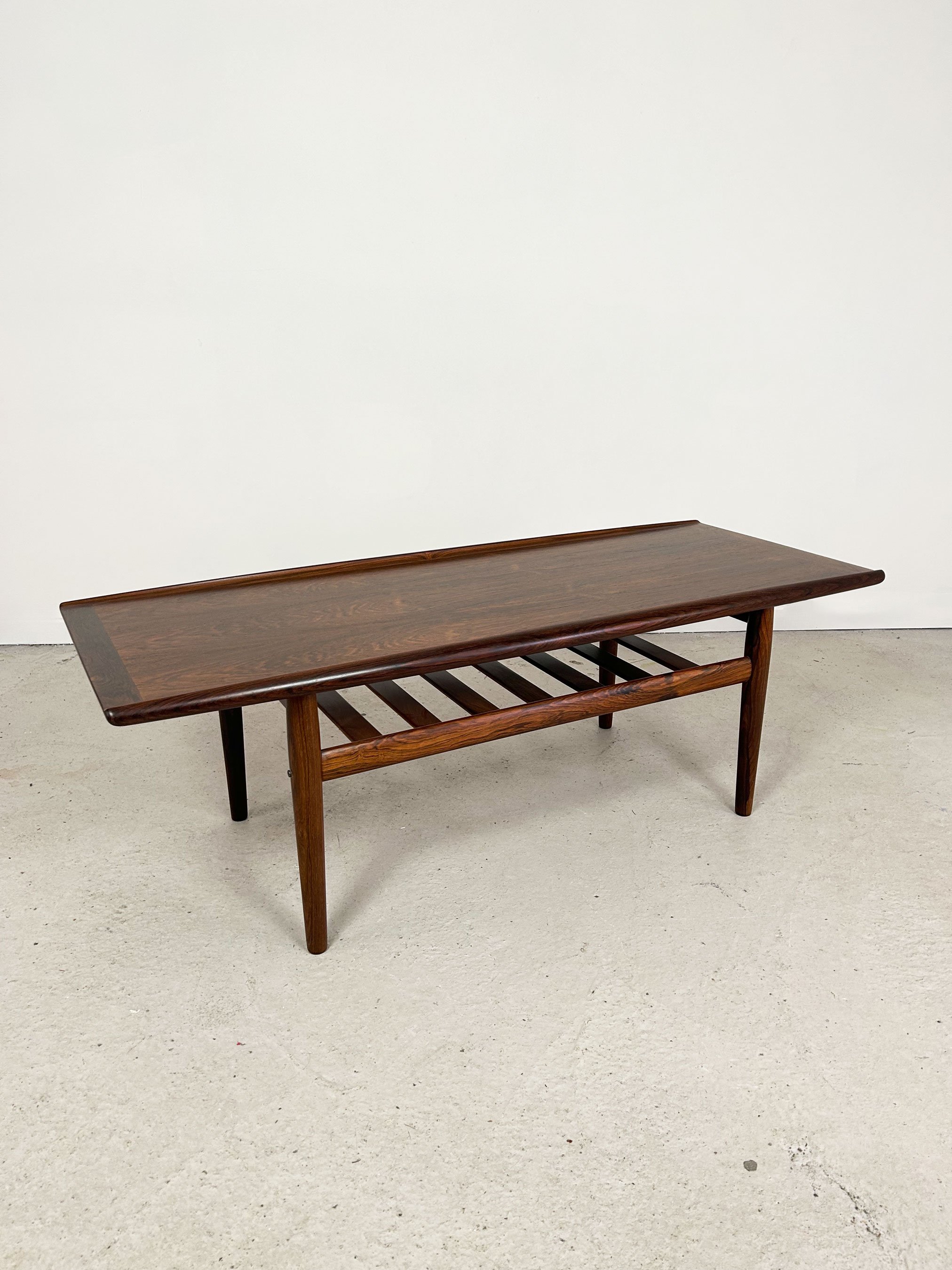Grete Jalk Rosewood Coffee Table for Glostrup Møbelfabrik - Department