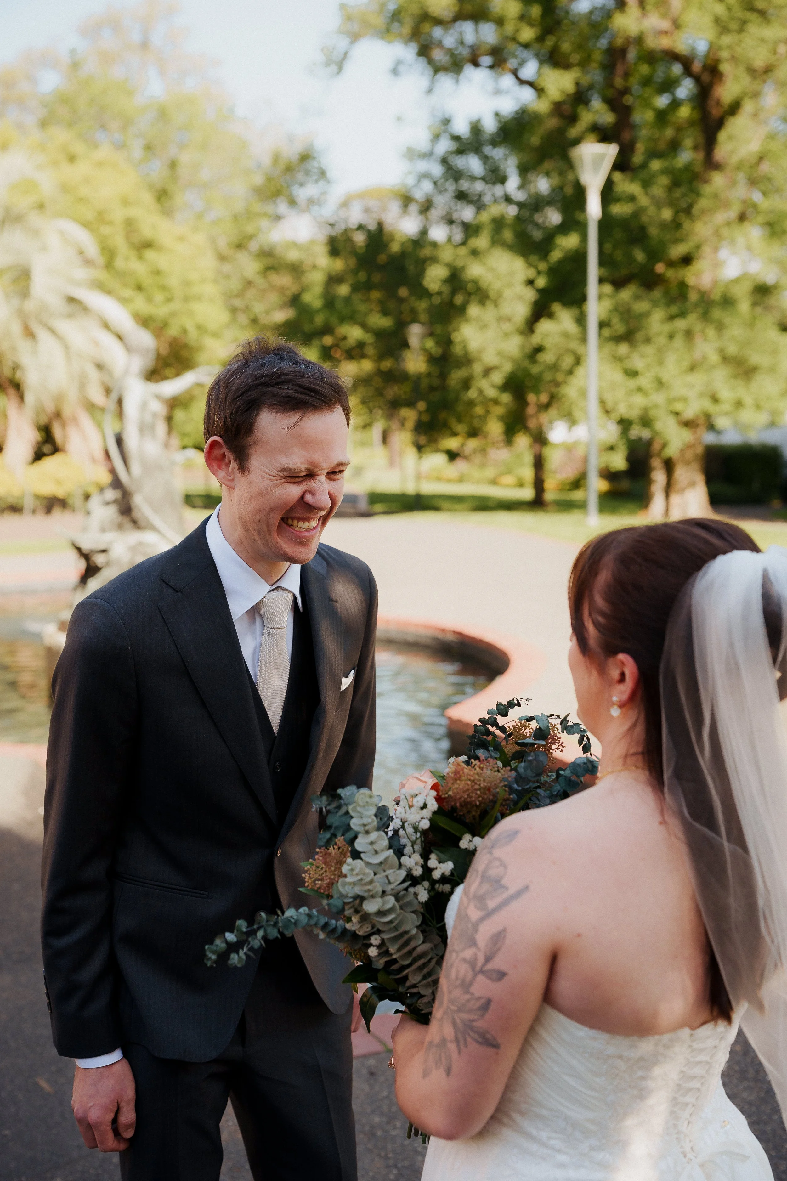 Grace_&_Max-Fitzroy_Gardens_Sneak_Peek-1009.jpg