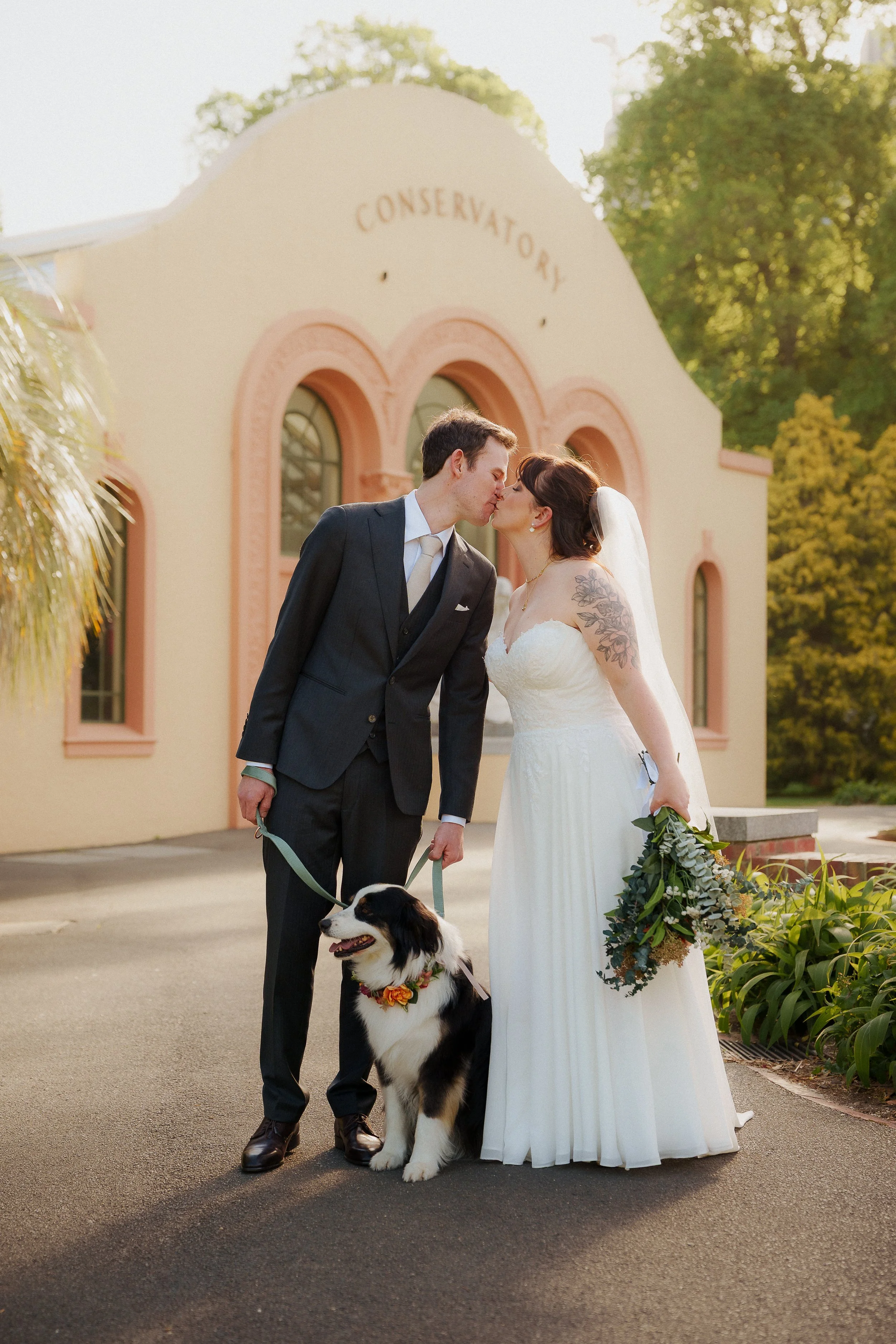 Grace_&_Max-Fitzroy_Gardens_Sneak_Peek-1027.jpg
