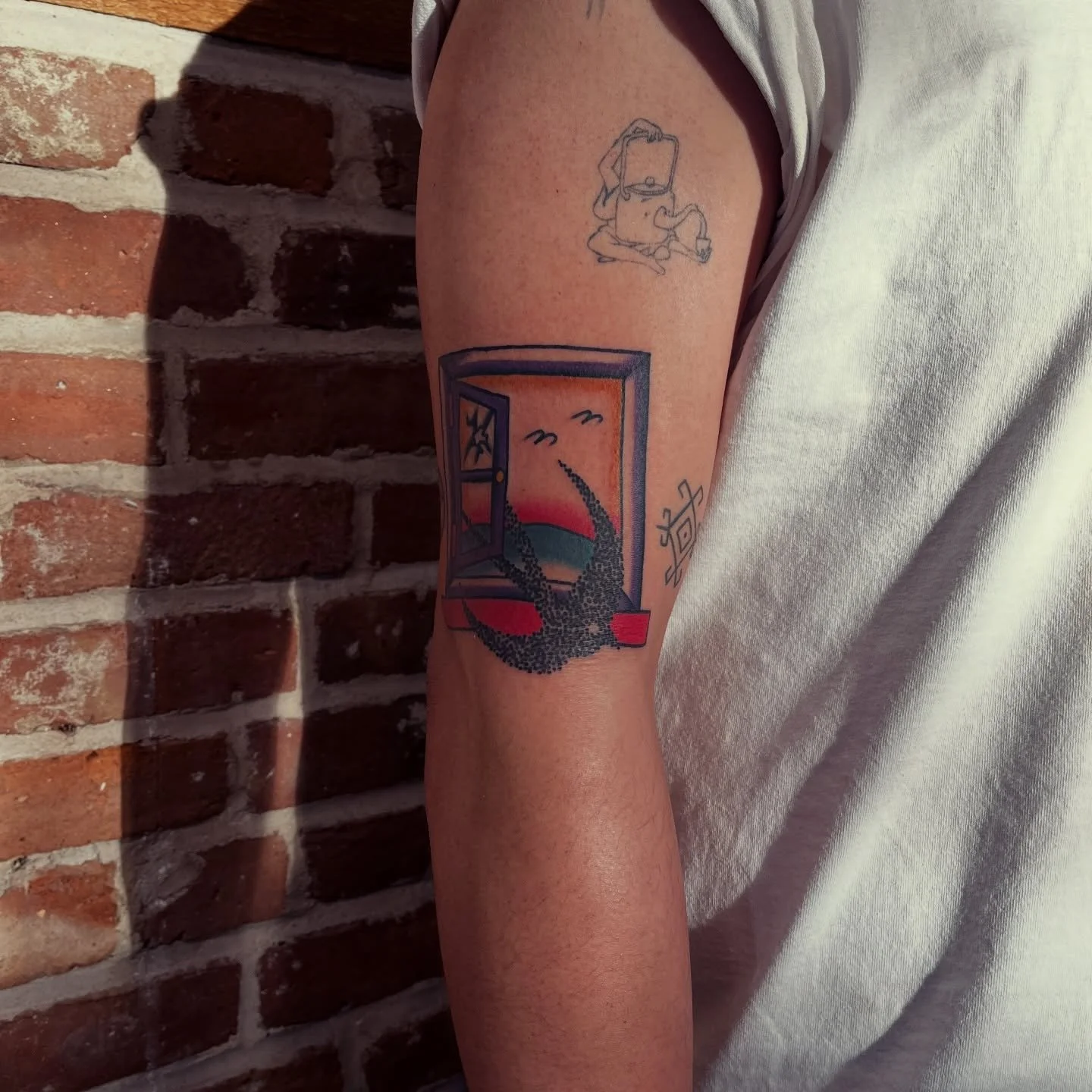 ✨ One from my flash for Jacob! Thank you so much!! 🖼️ Made @greenpointtattooco 

Always booking and have time this month and into March. Head to the link in my bio to book your appointment or consultation! 👋🏼

#traditionaltattoo #queertattooartist