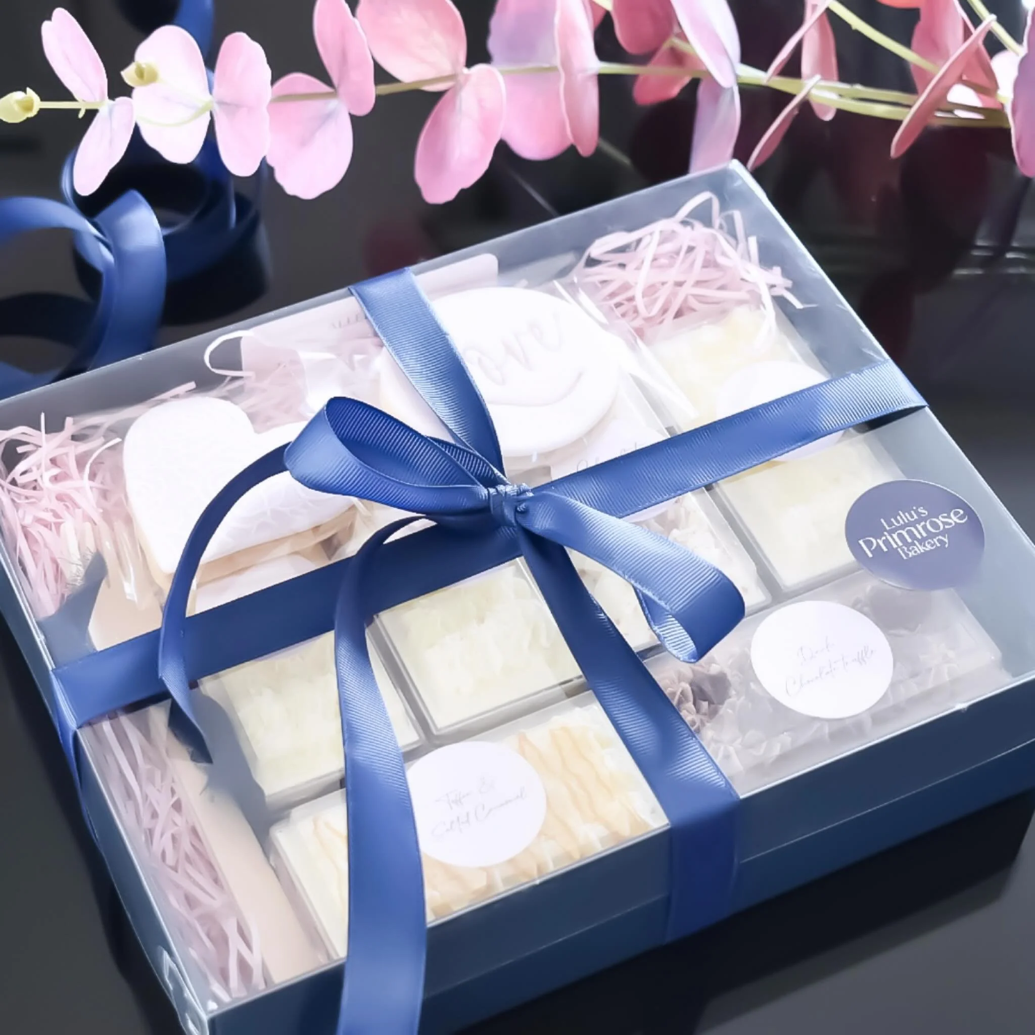 When couples say &ldquo;it was the taste that won us over,&rdquo; we know we&rsquo;re doing it right!

Your wedding cake journey starts with flavour - from the moment your tasting box arrives, it&rsquo;s all about discovering the combinations that te