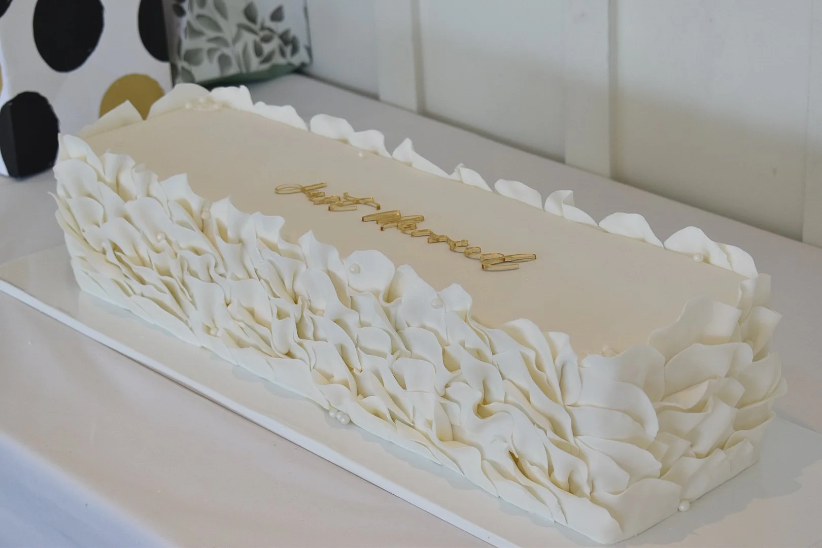 Long wedding cake at Habour Hotel Salcombe.