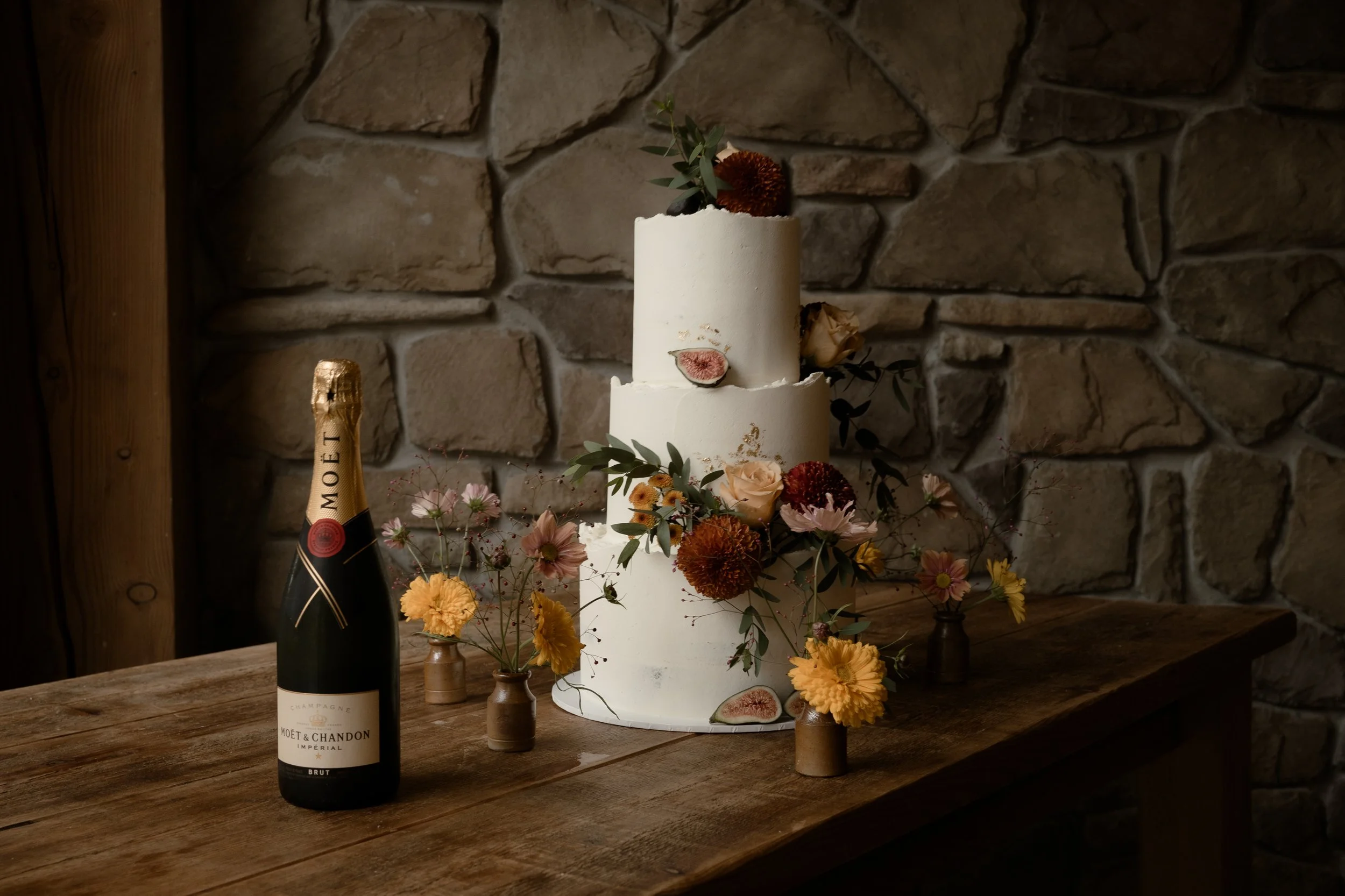 Luxury buttercream wedding cake in Devon by Lulu's Primrose Bakery