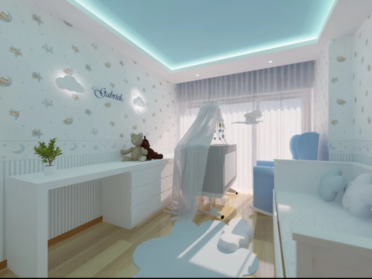 Quarto de bebê decorado em tons de azul e branco, com paredes com tema de peixes e nuvens, contendo berço, poltrona azul, escrivaninha com protetor de tecido, brinquedos de pelúcia, plantas, cortinas brancas e teto com iluminação azul.